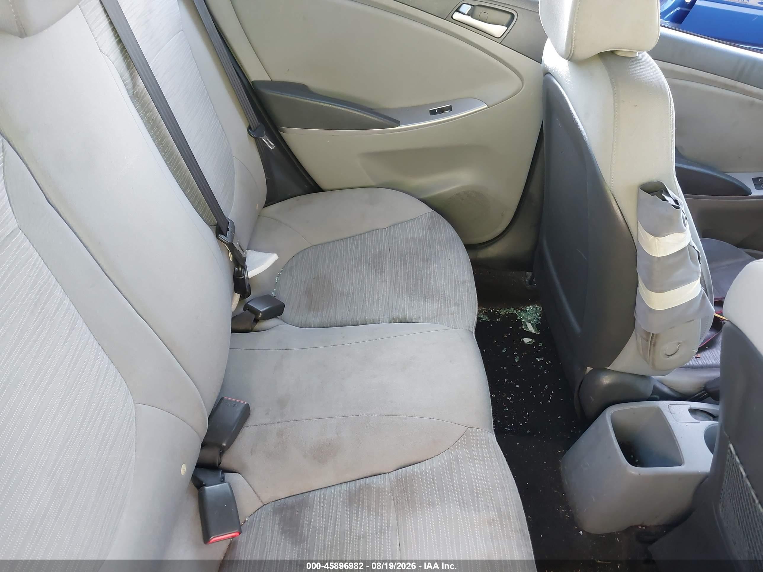 2015 Hyundai Accent Gls White vin: KMHCT4AE7FU824676