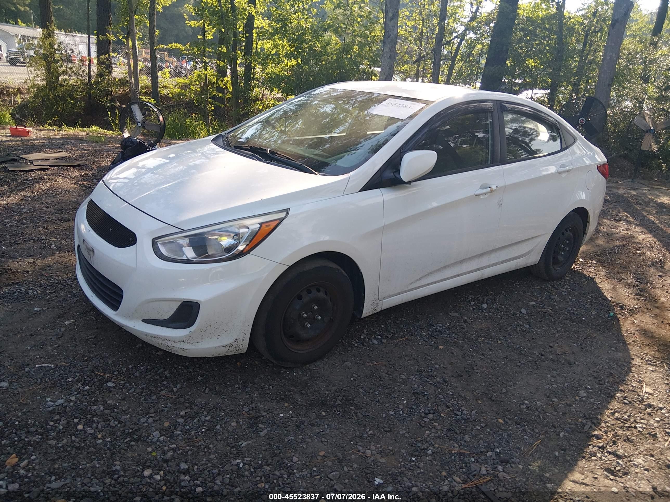 2015 Hyundai Accent Gls White vin: KMHCT4AE7FU857189