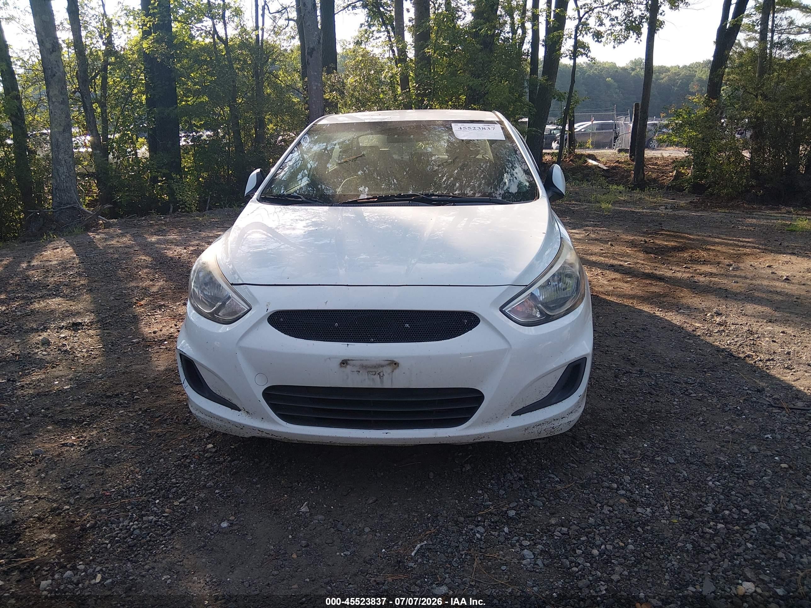 2015 Hyundai Accent Gls White vin: KMHCT4AE7FU857189
