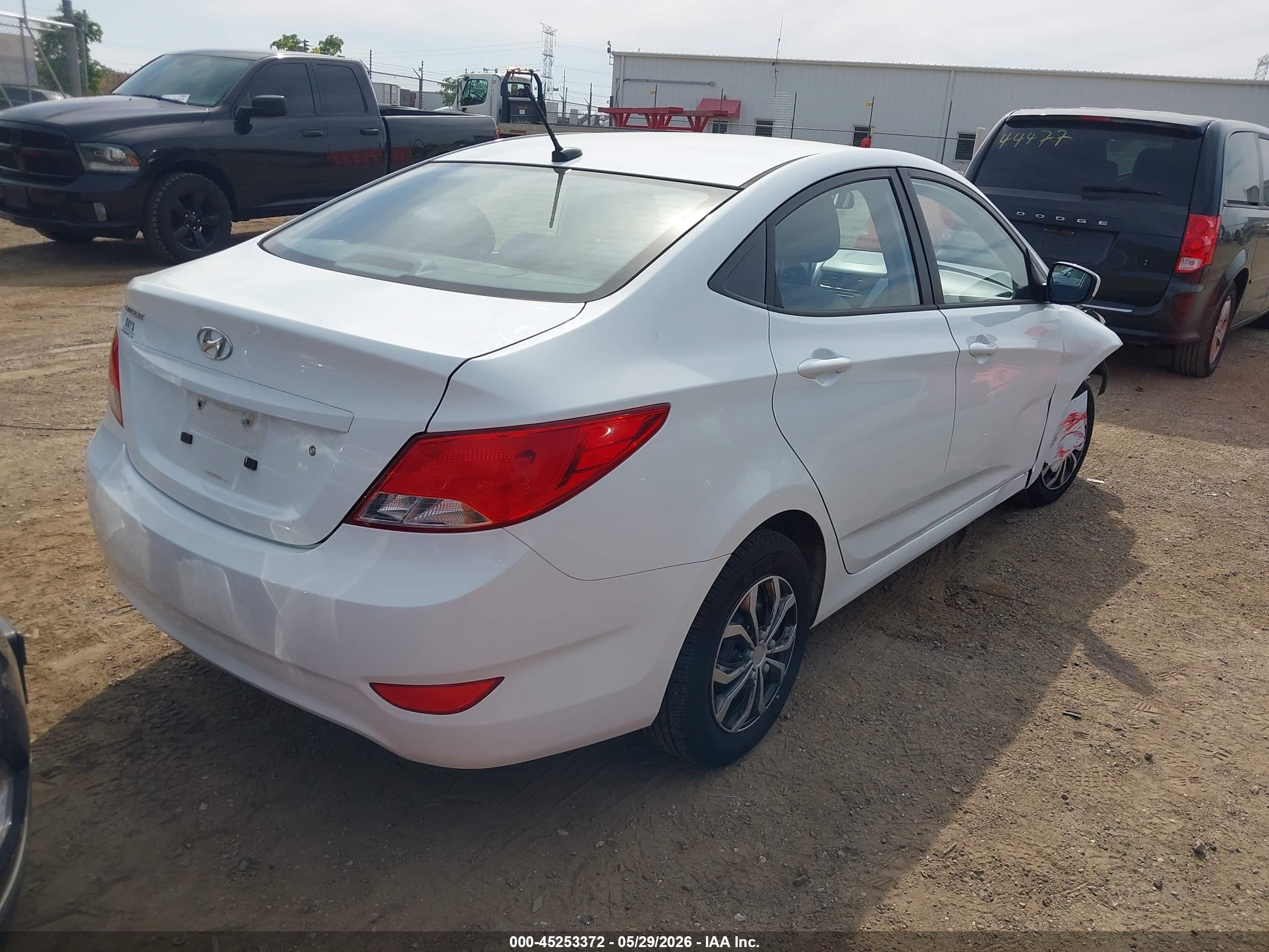 2015 Hyundai Accent Gls White vin: KMHCT4AE7FU876759