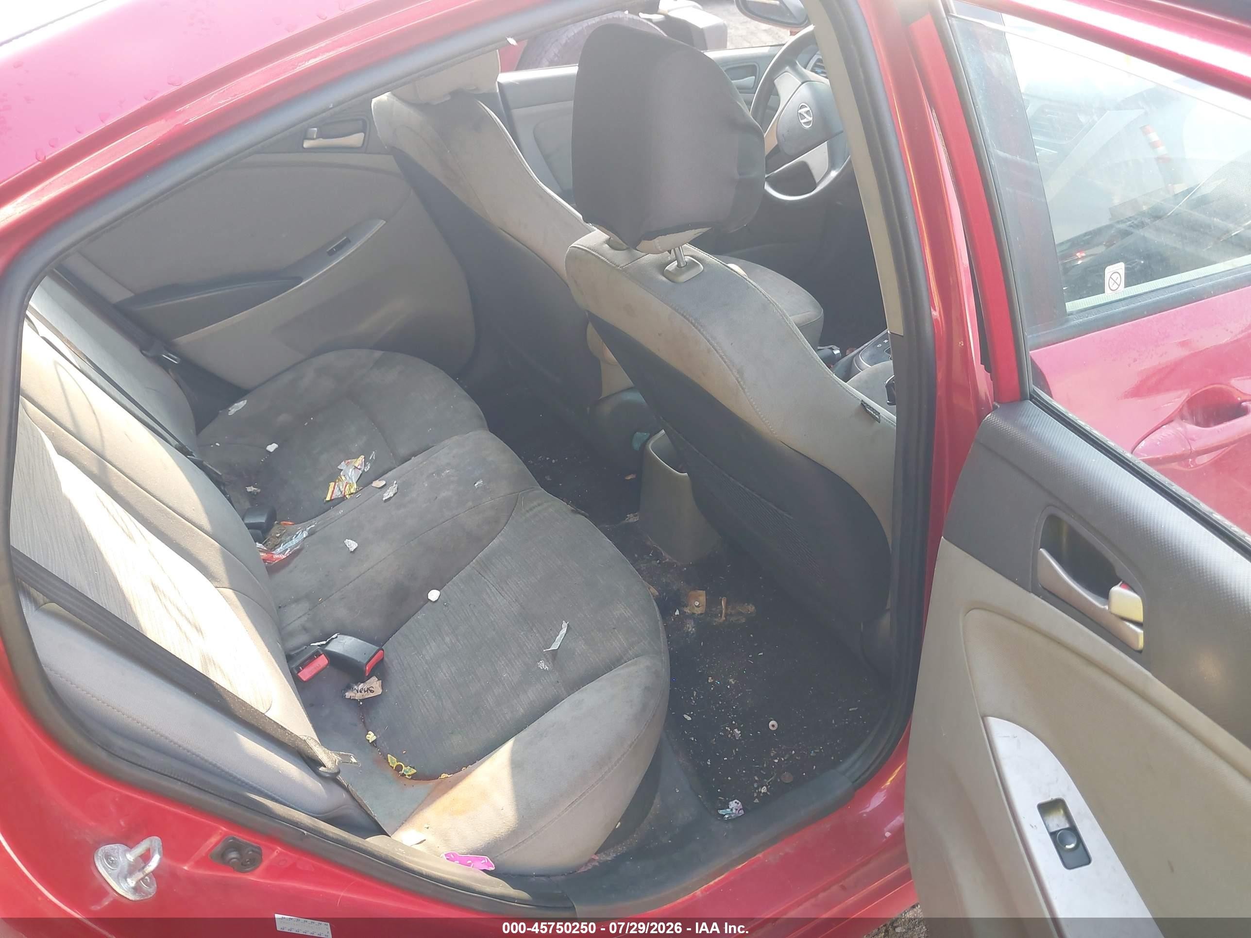 2015 Hyundai Accent Gls Red vin: KMHCT4AE7FU881637