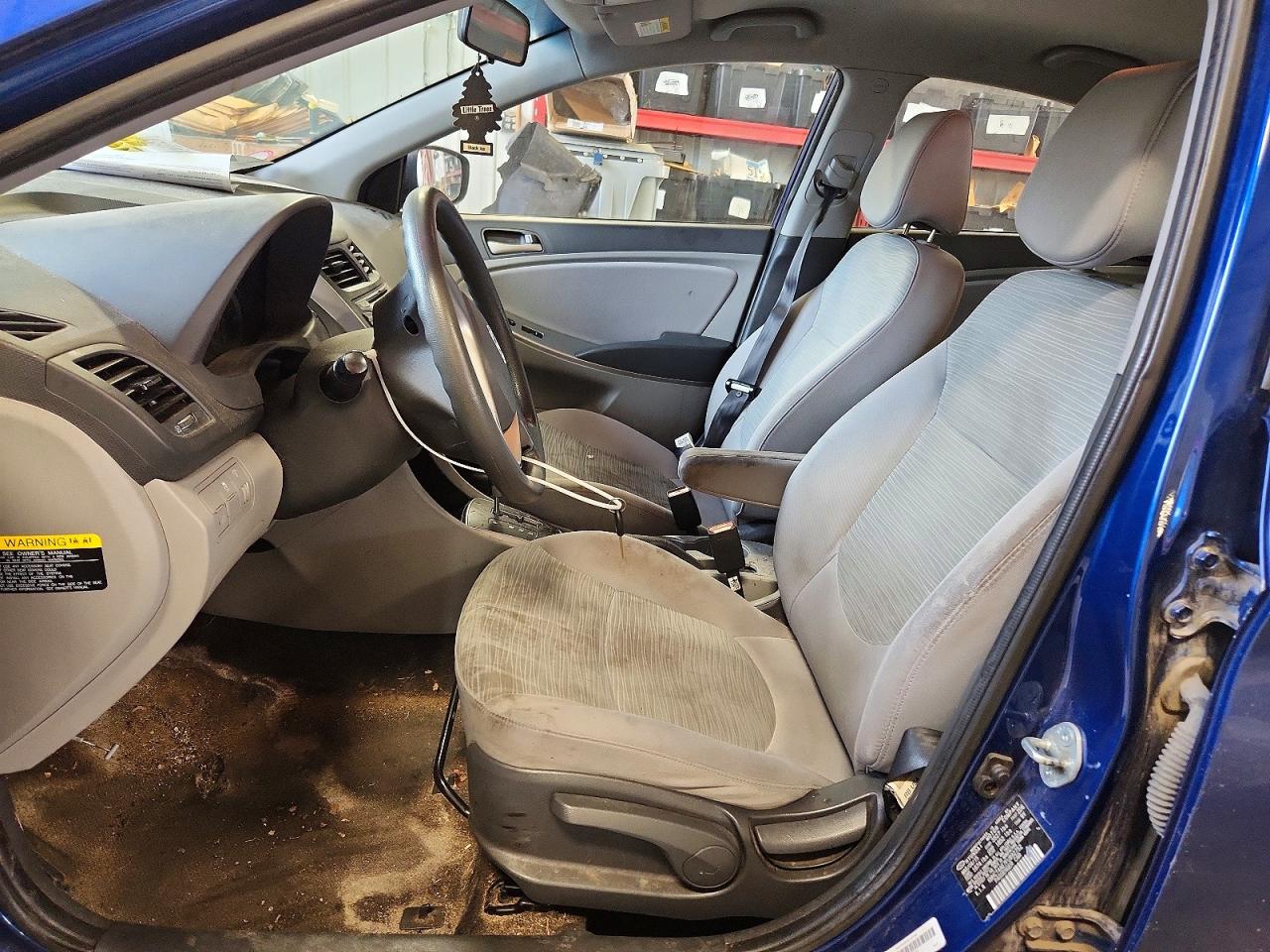 2015 Hyundai Accent Gls Синий vin: KMHCT4AE7FU892752