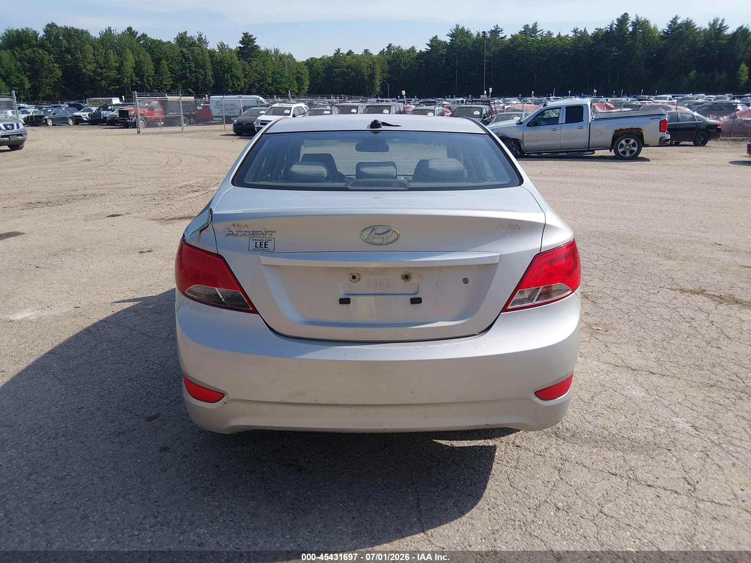 2015 Hyundai Accent Gls Silver vin: KMHCT4AE7FU908223