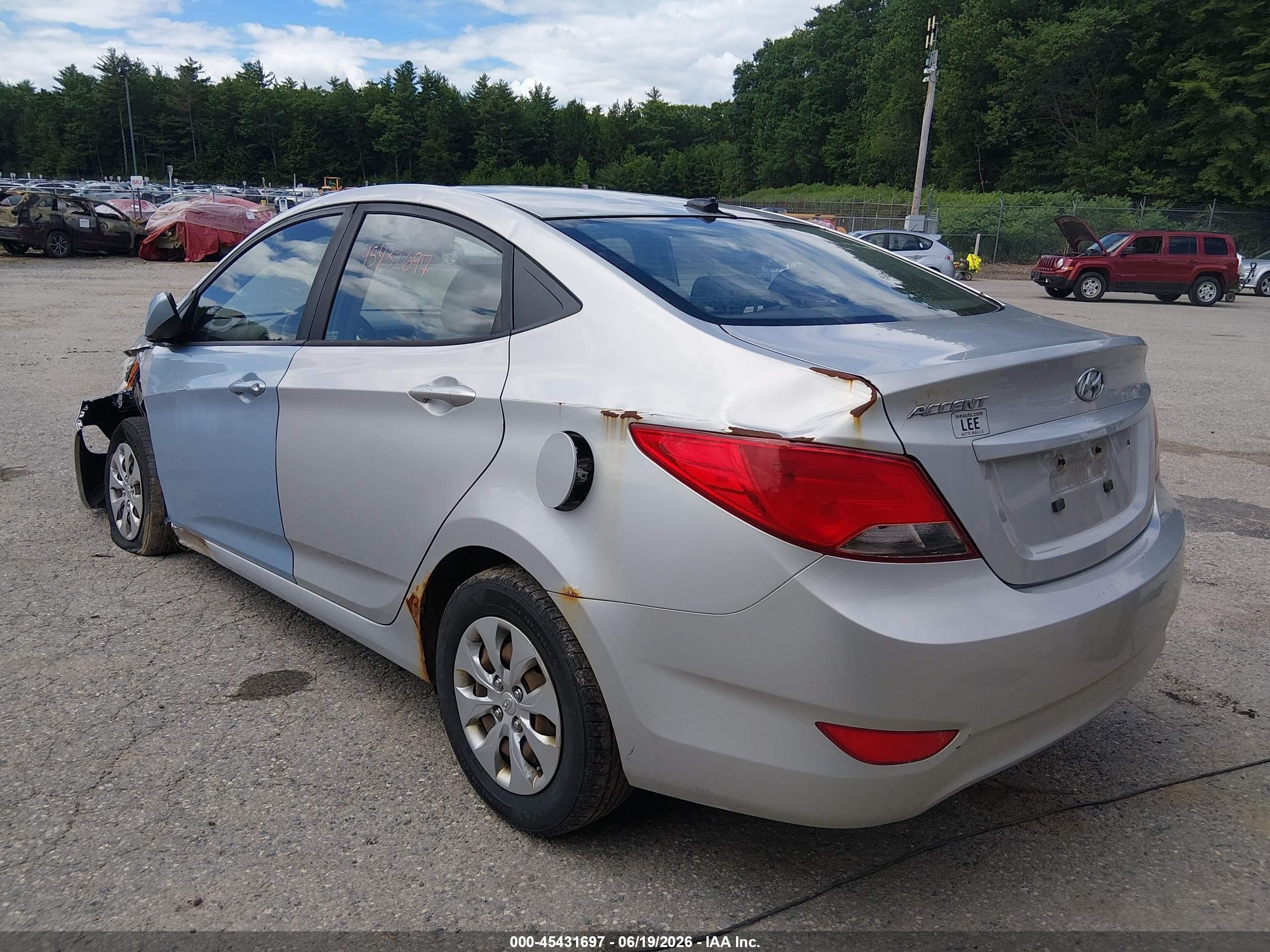 2015 Hyundai Accent Gls Silver vin: KMHCT4AE7FU908223