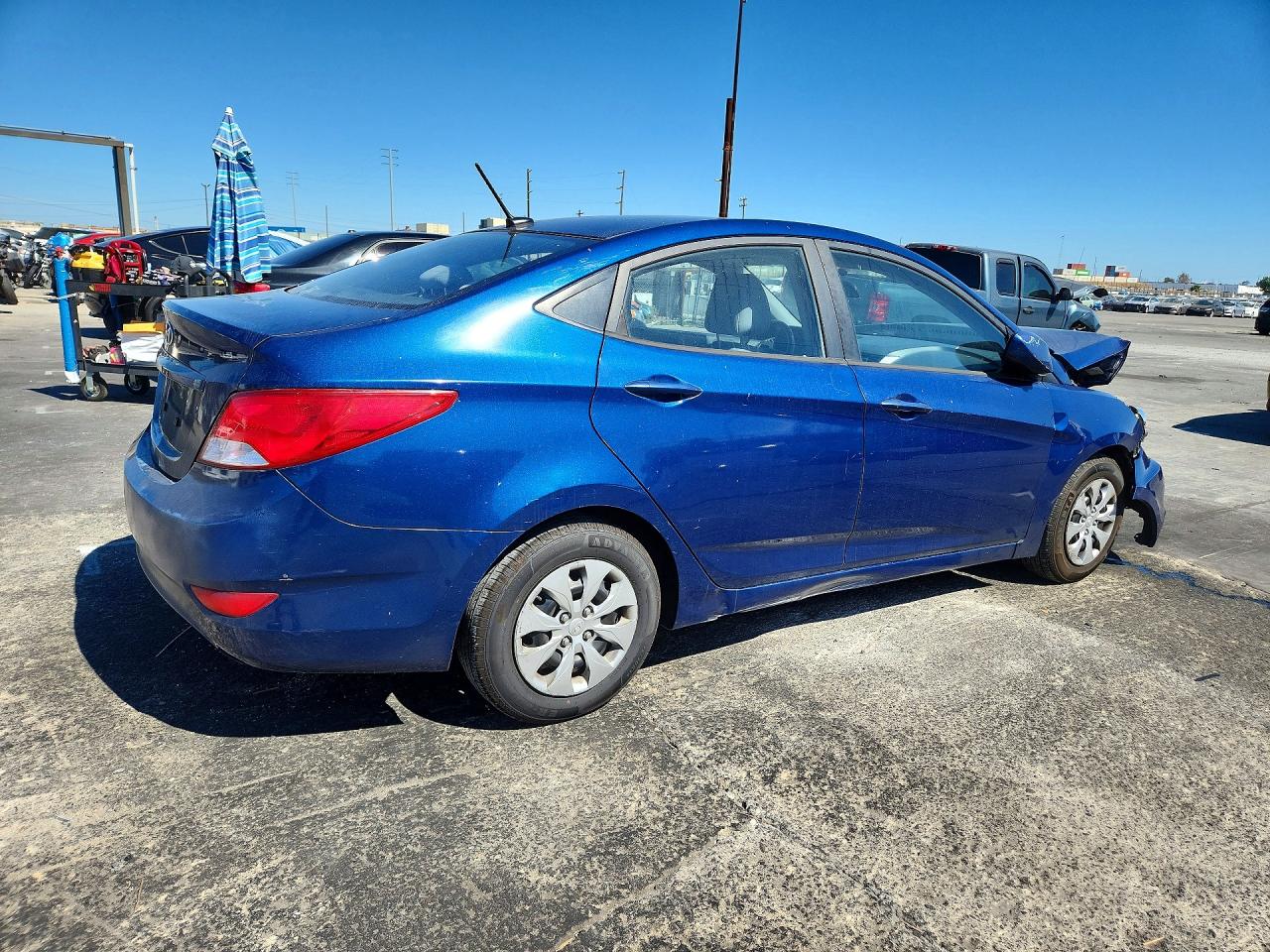 2015 Hyundai Accent Gls Blue vin: KMHCT4AE7FU929492
