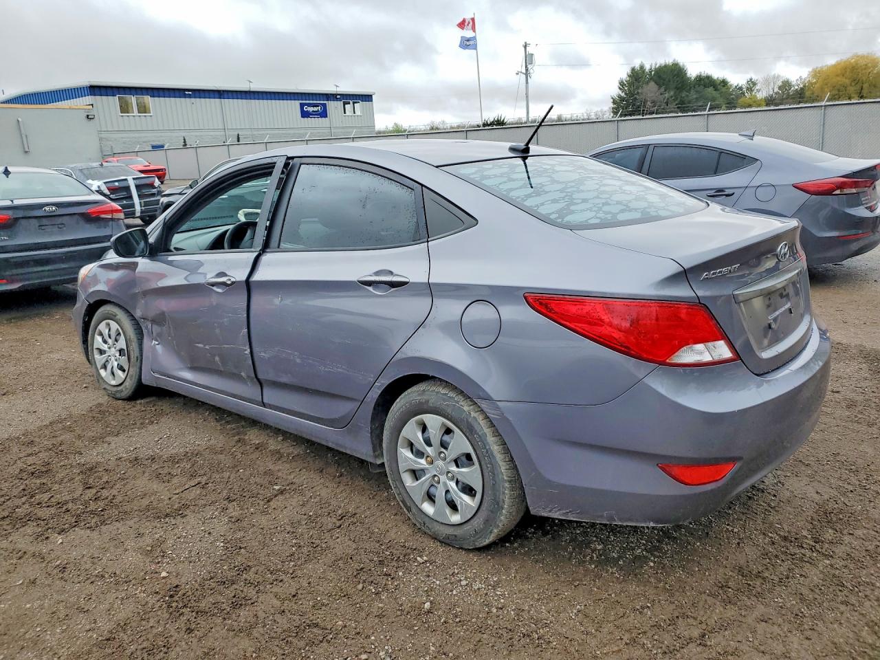 2015 Hyundai Accent Gray vin: KMHCT4AE7FU932148