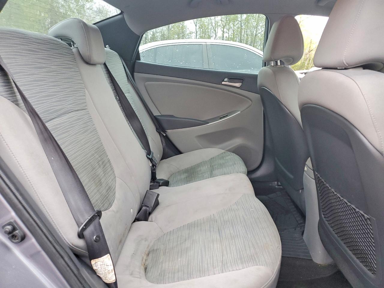 2015 Hyundai Accent Gray vin: KMHCT4AE7FU932148