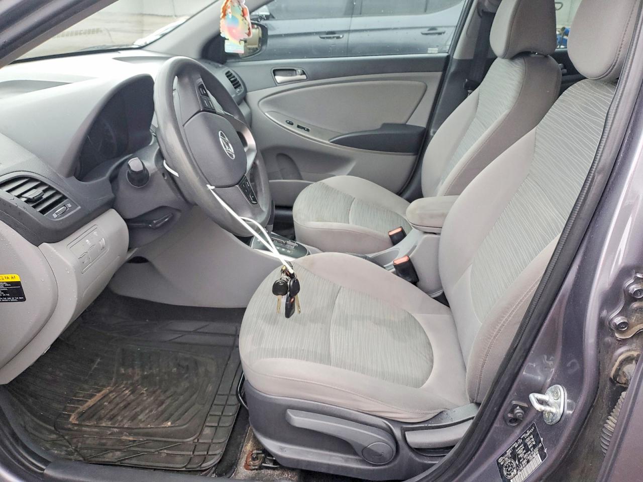 2015 Hyundai Accent Gray vin: KMHCT4AE7FU932148