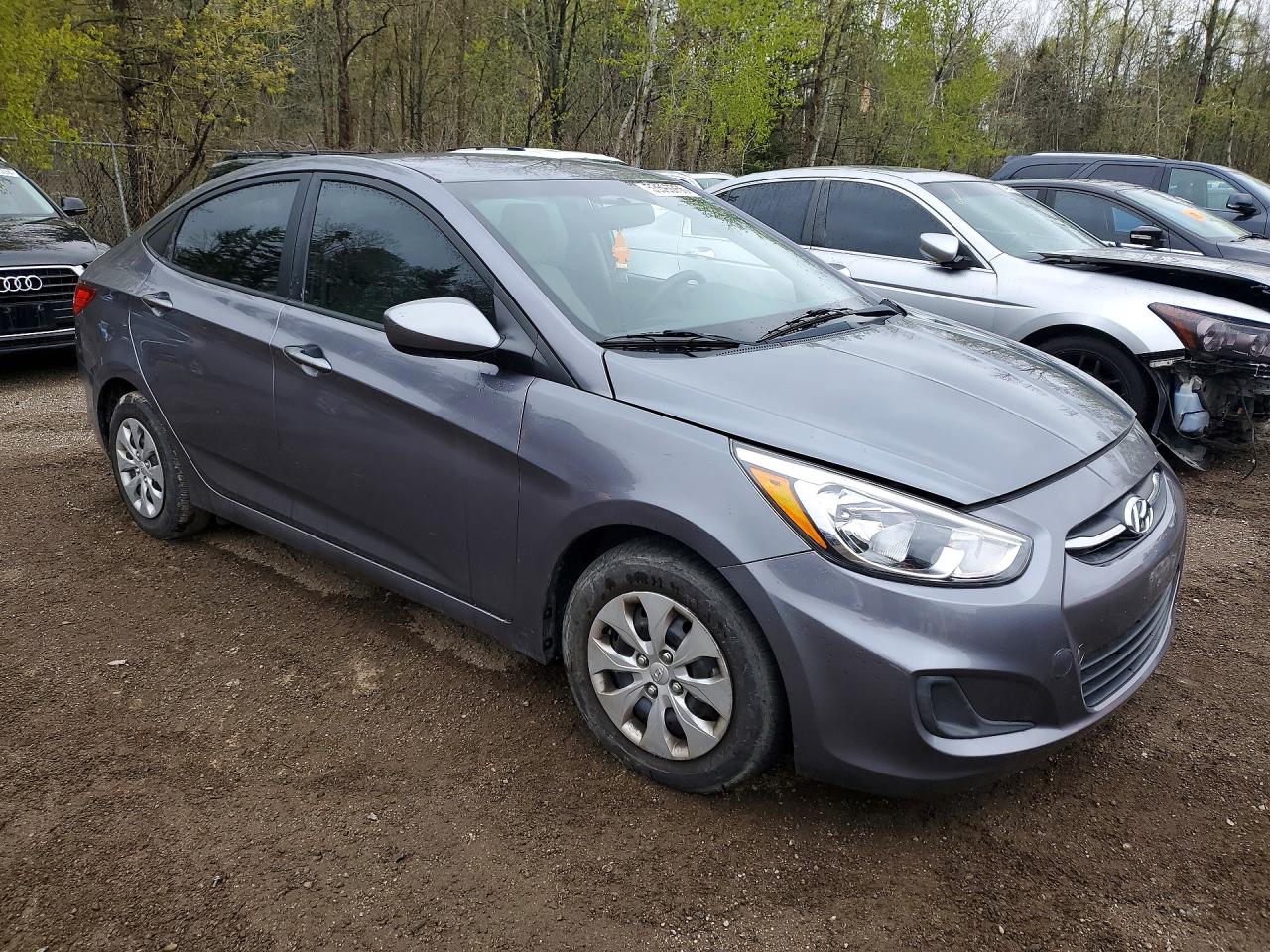 2015 Hyundai Accent Gray vin: KMHCT4AE7FU932148