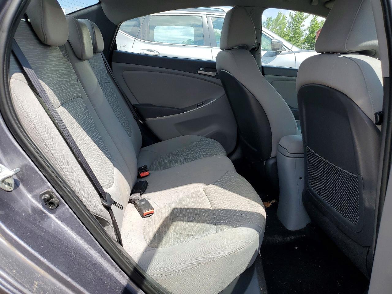 2015 Hyundai Accent Gls Gray vin: KMHCT4AE7FU938886