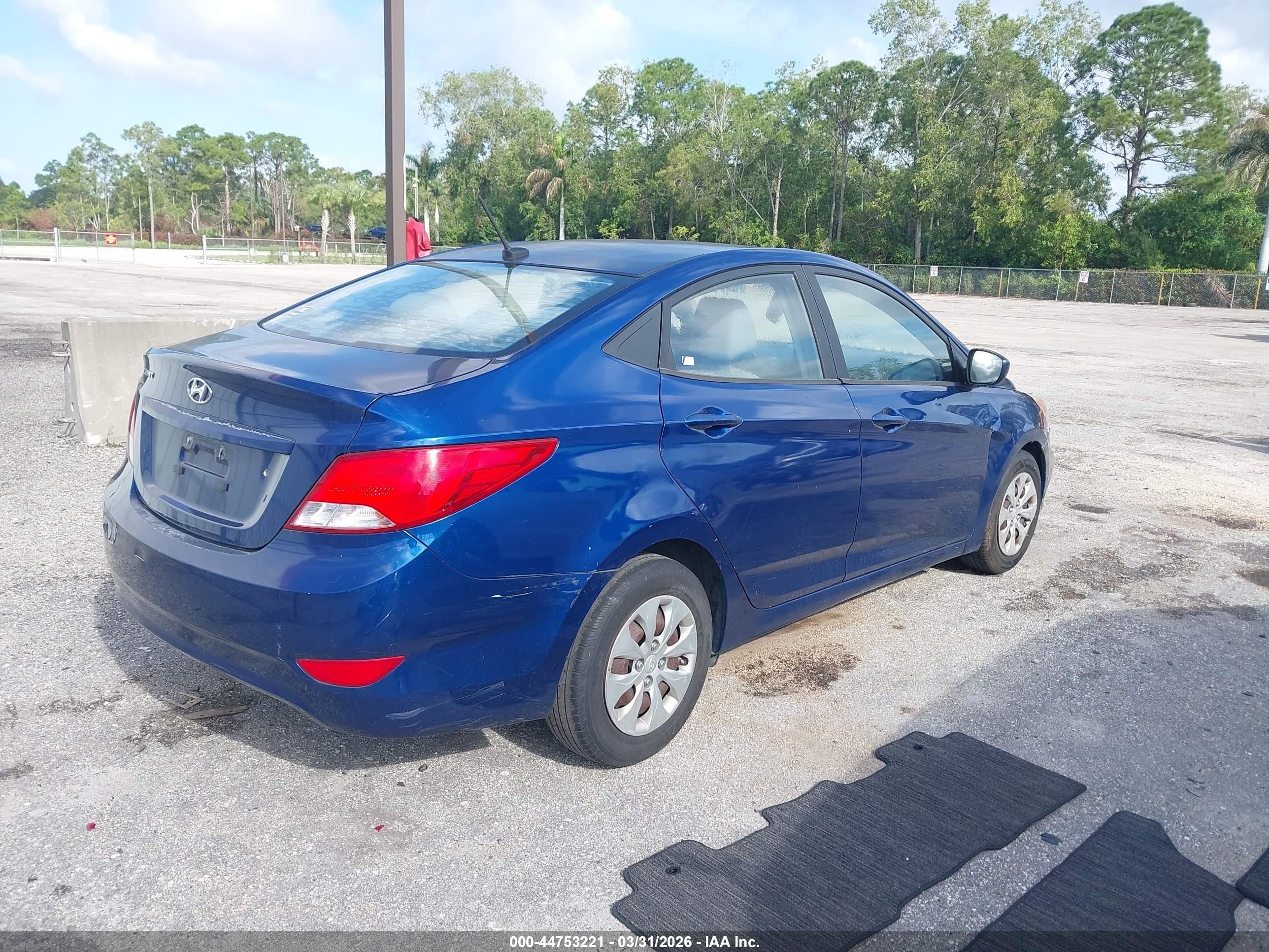 2016 Hyundai Accent Se Синий vin: KMHCT4AE7GU983473