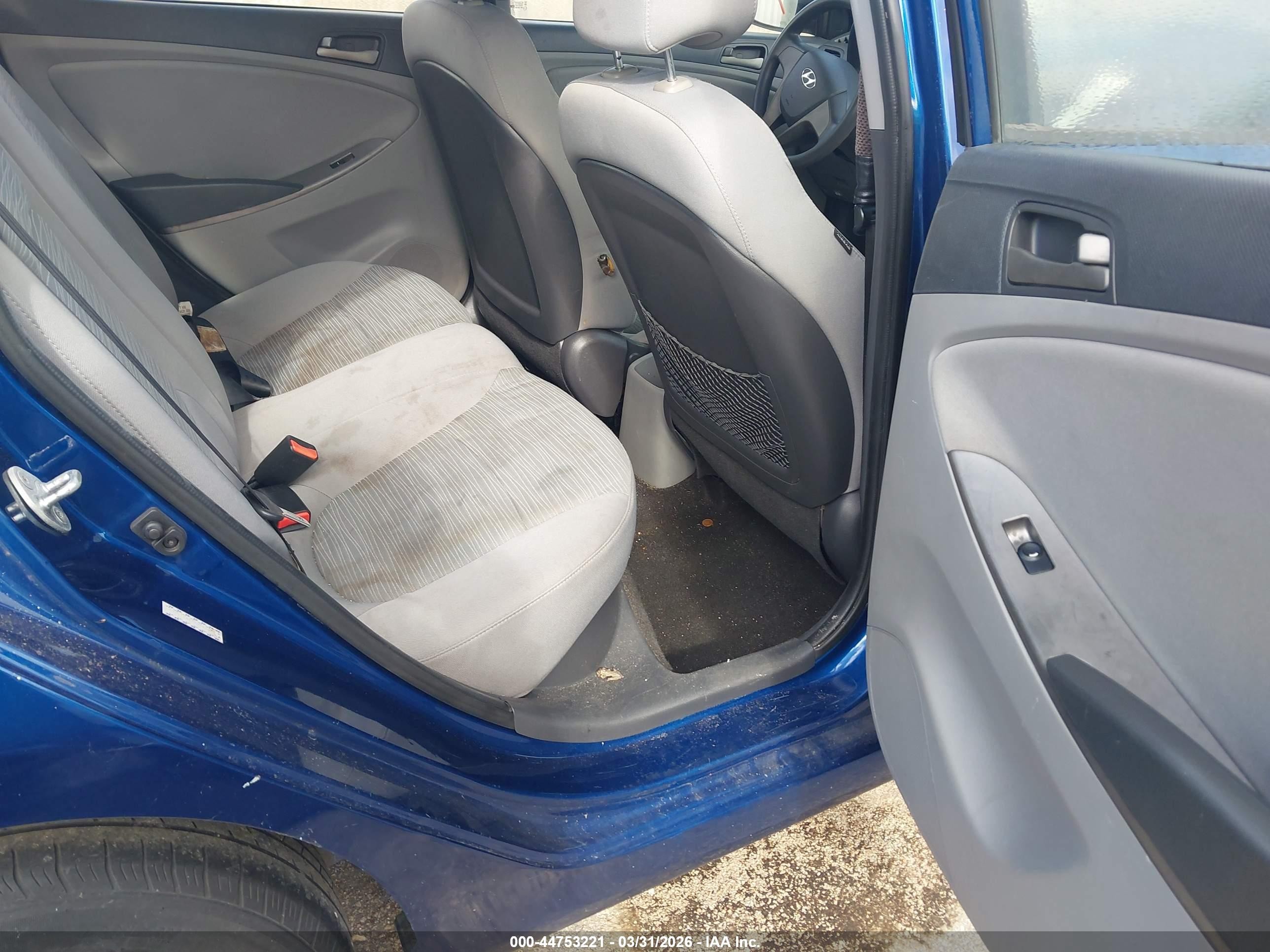2016 Hyundai Accent Se Синий vin: KMHCT4AE7GU983473