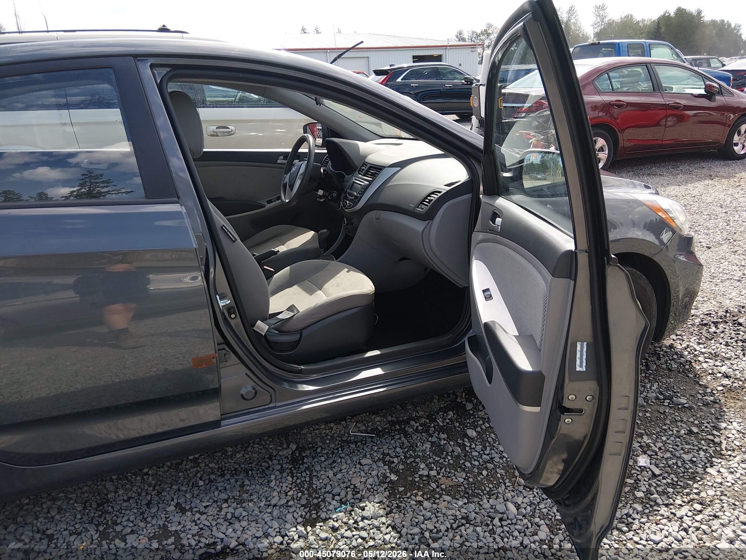 2012 Hyundai Accent Gls Gray vin: KMHCT4AE8CU045086