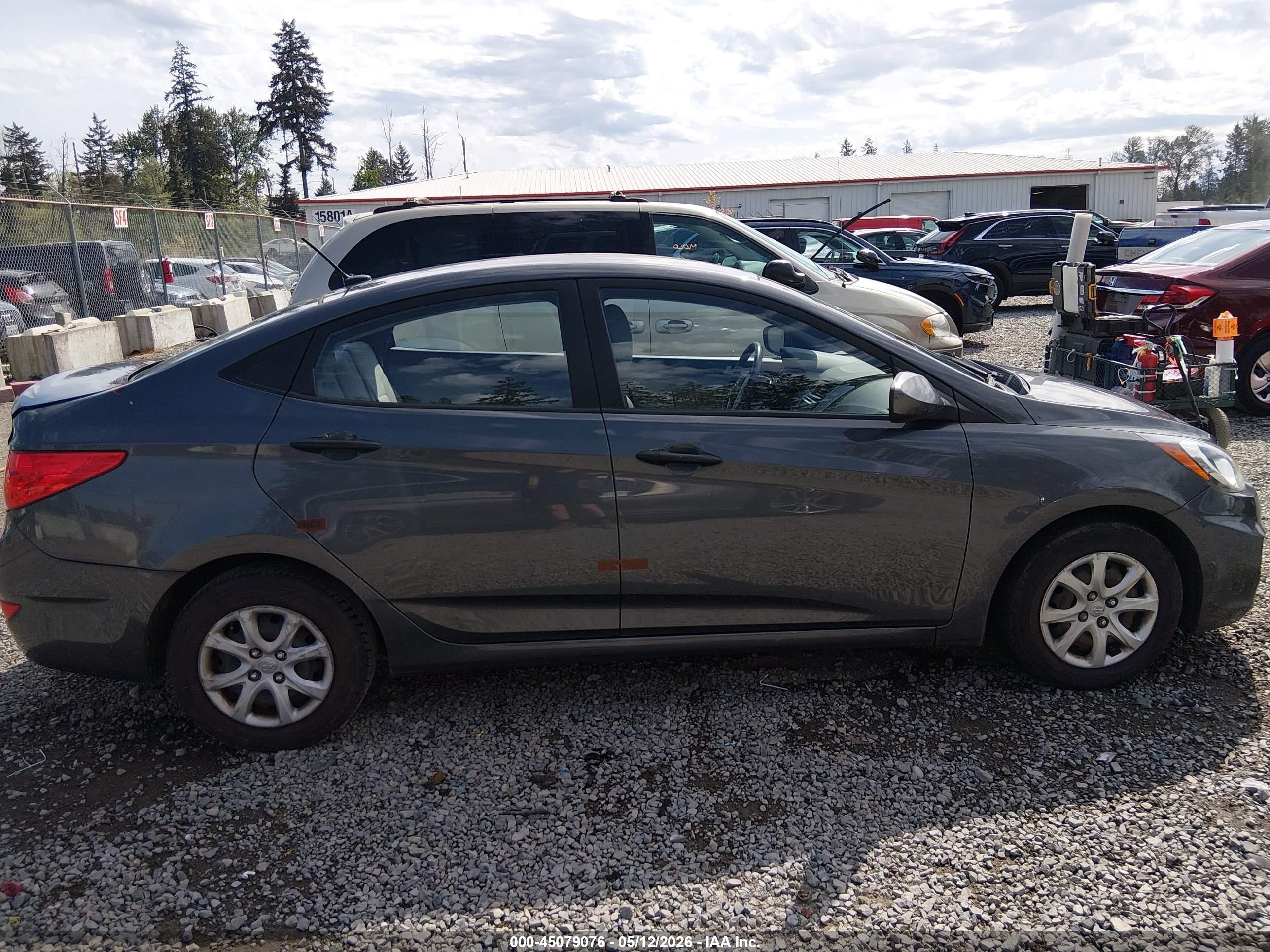 2012 Hyundai Accent Gls Gray vin: KMHCT4AE8CU045086