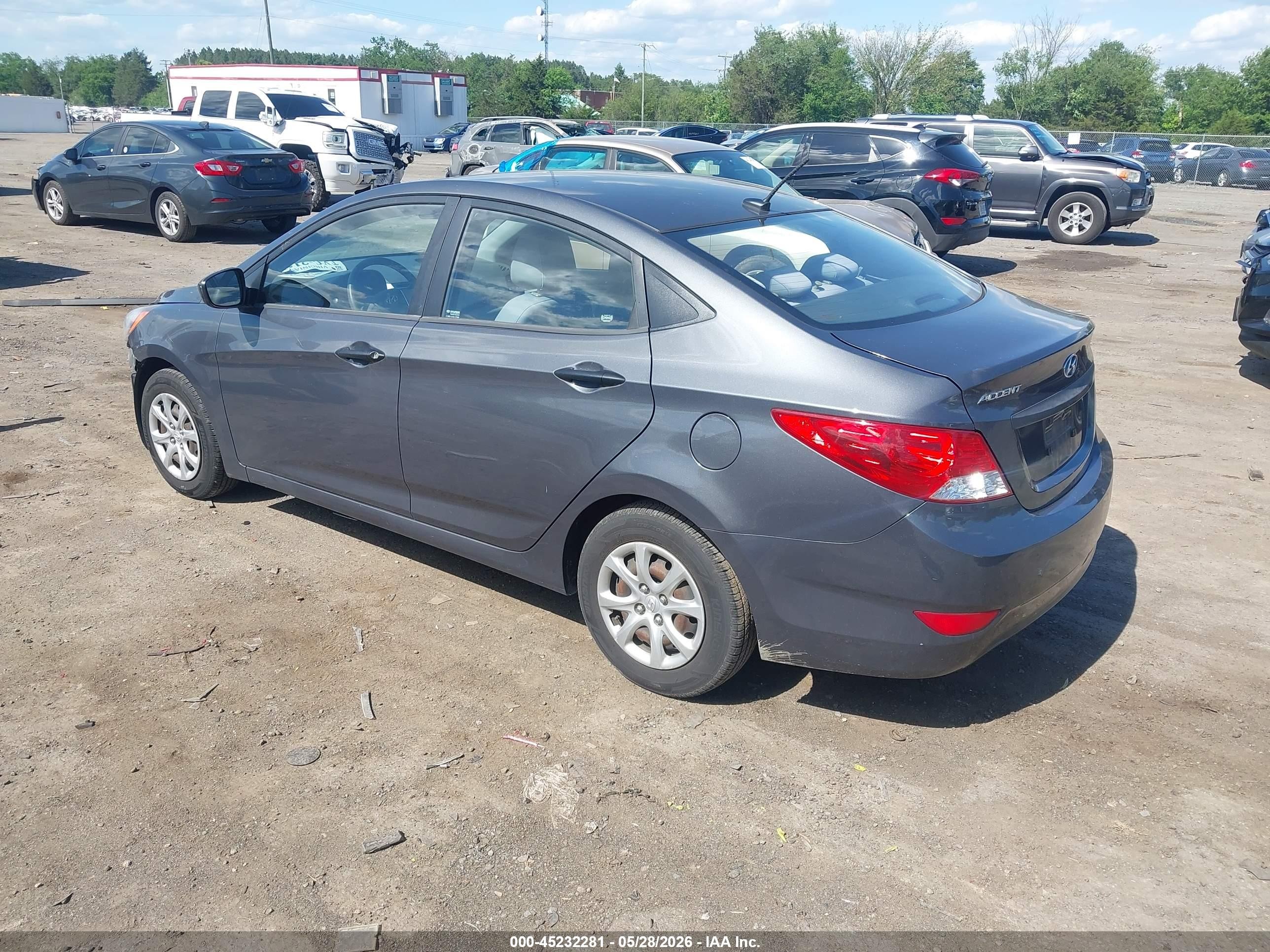 2012 Hyundai Accent Gls Gray vin: KMHCT4AE8CU081456