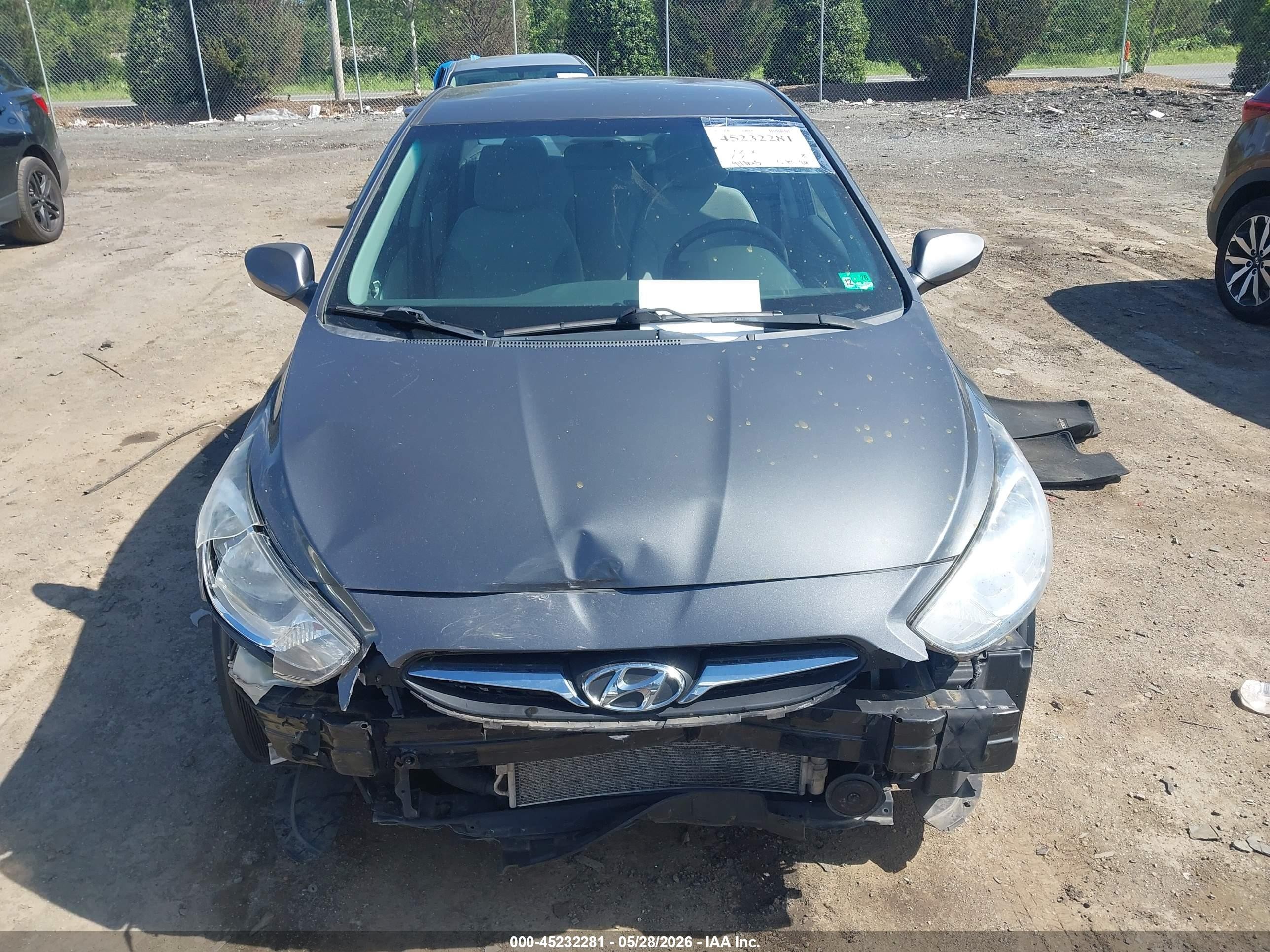 2012 Hyundai Accent Gls Gray vin: KMHCT4AE8CU081456