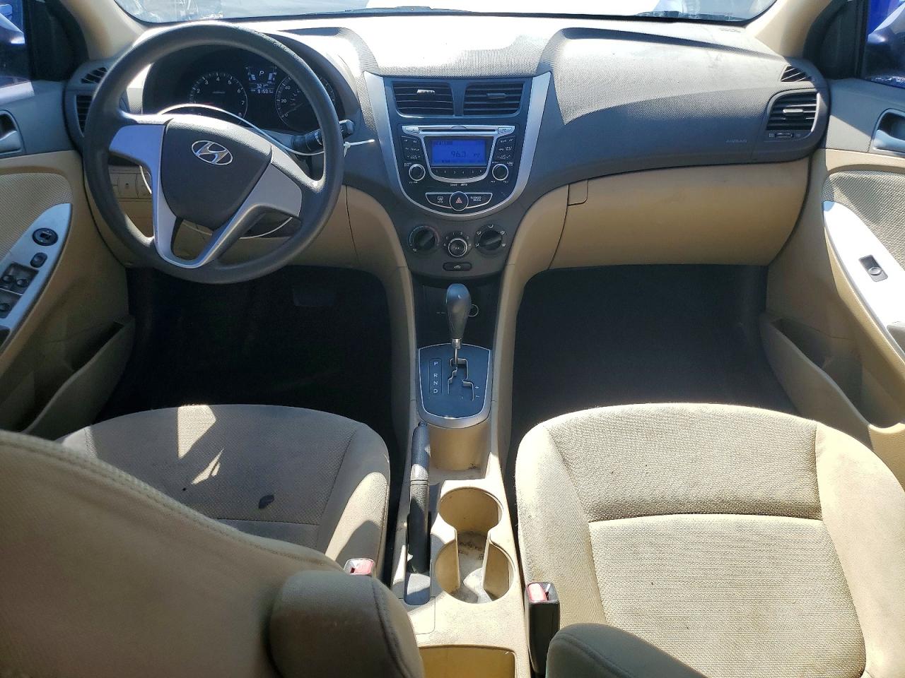 2012 Hyundai Accent Gls White vin: KMHCT4AE8CU116223