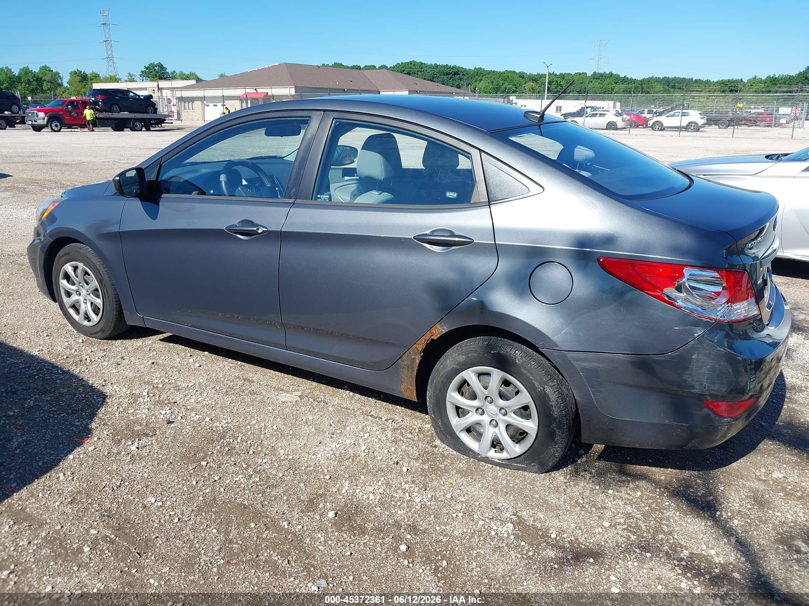2012 Hyundai Accent Gls Gray vin: KMHCT4AE8CU208660