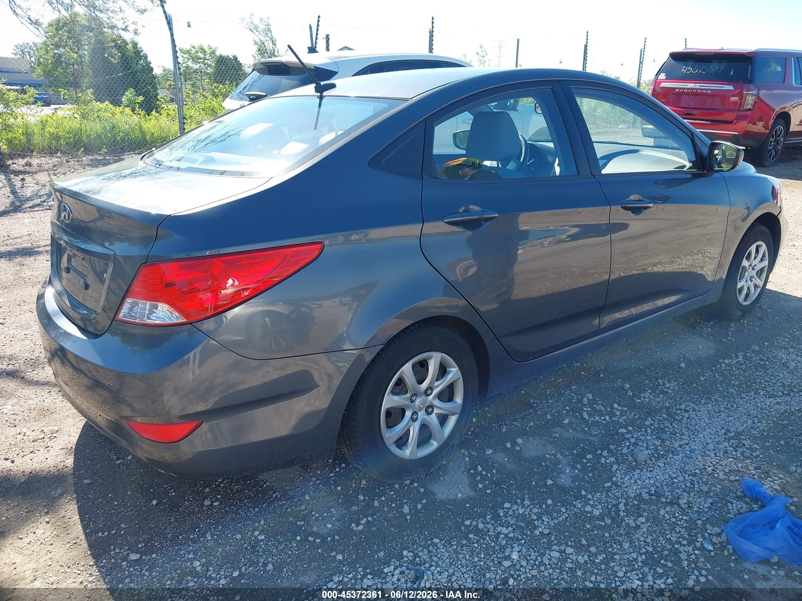 2012 Hyundai Accent Gls Gray vin: KMHCT4AE8CU208660
