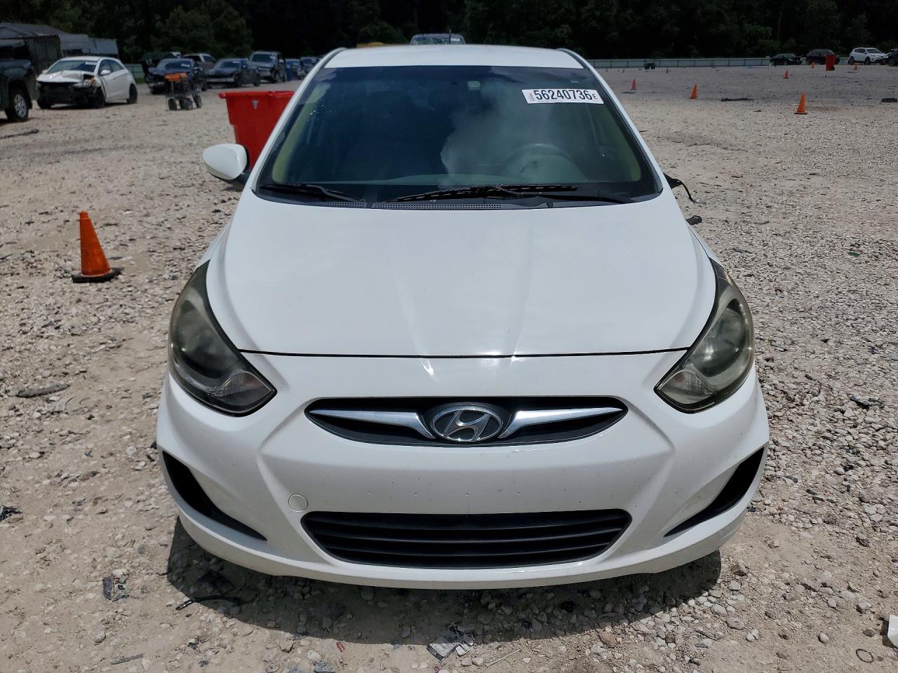 2012 Hyundai Accent Gls White vin: KMHCT4AE8CU241352