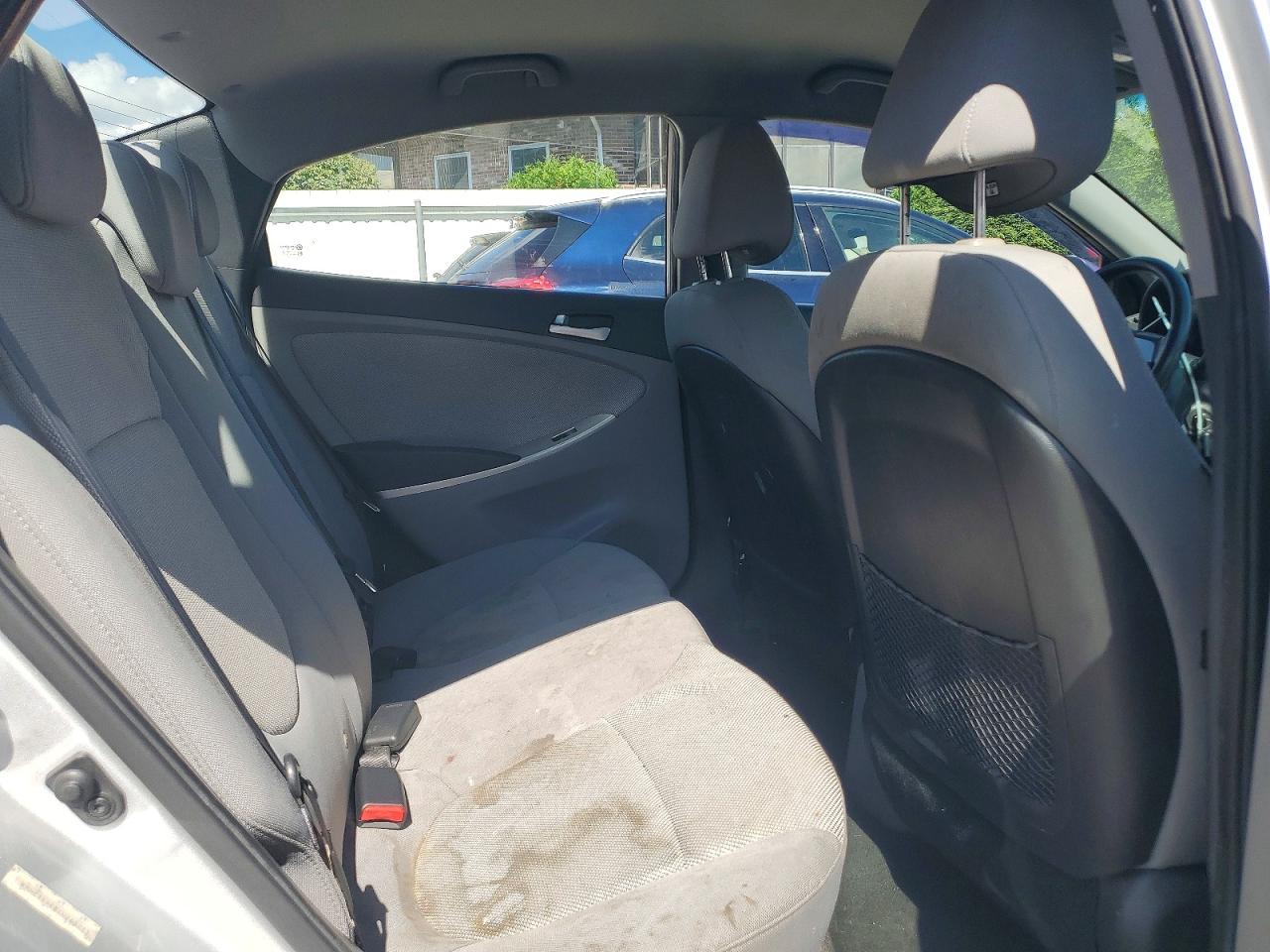 2012 Hyundai Accent Gls Silver vin: KMHCT4AE8CU265215