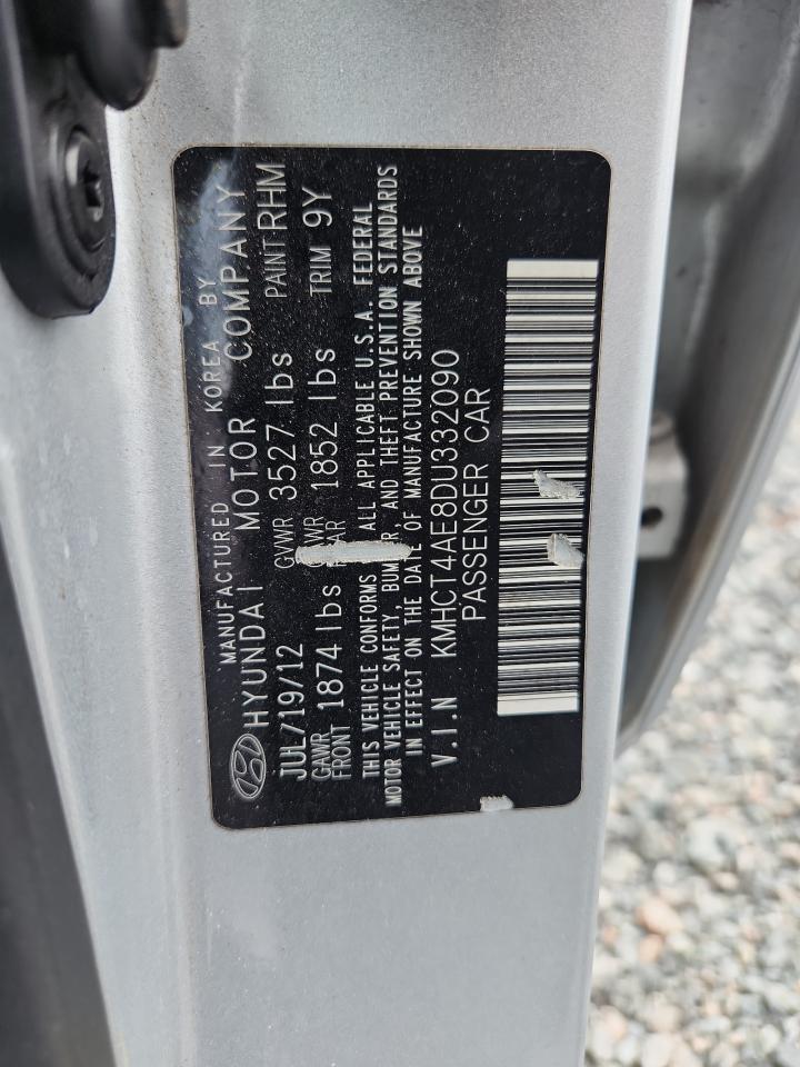 2013 Hyundai Accent Gls Silver vin: KMHCT4AE8DU332090