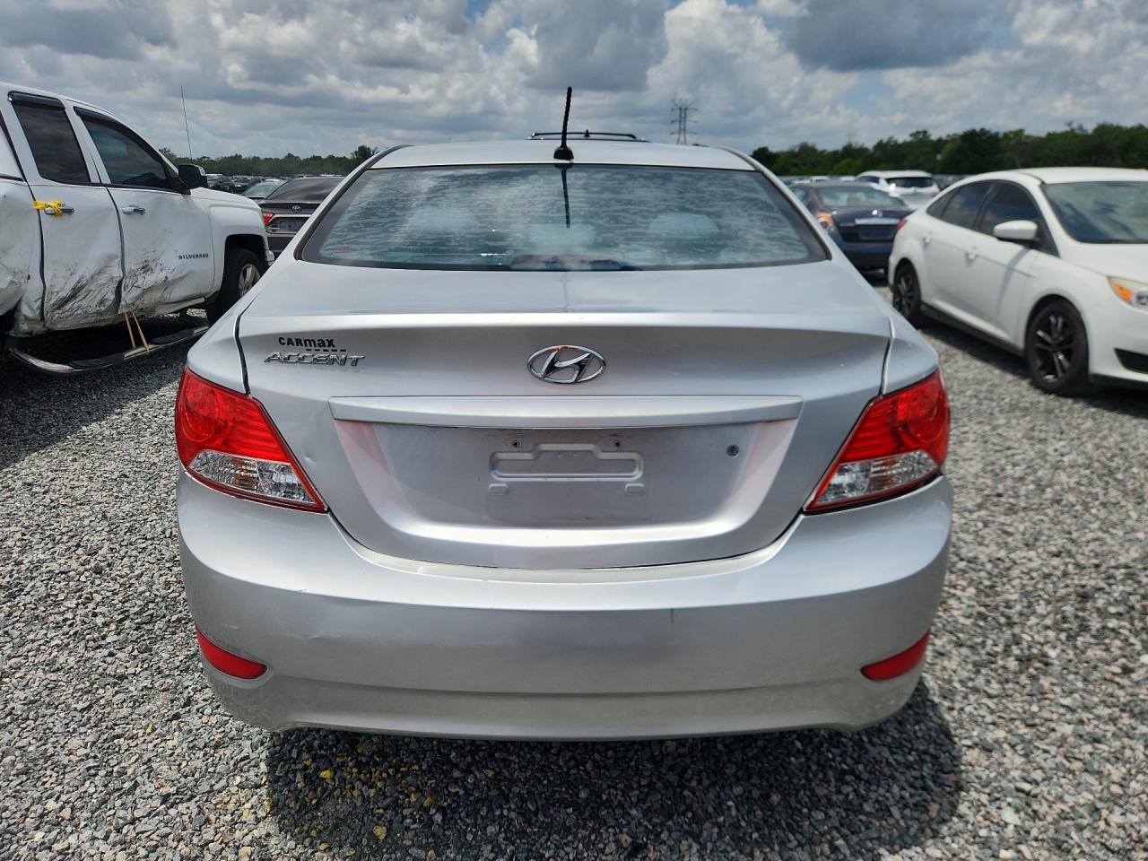 2013 Hyundai Accent Gls Silver vin: KMHCT4AE8DU332090