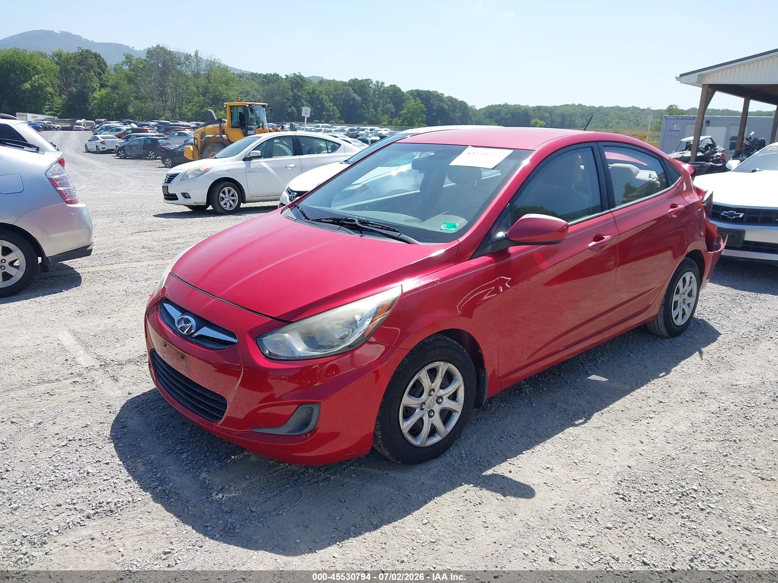 2013 Hyundai Accent Gls Red vin: KMHCT4AE8DU355188