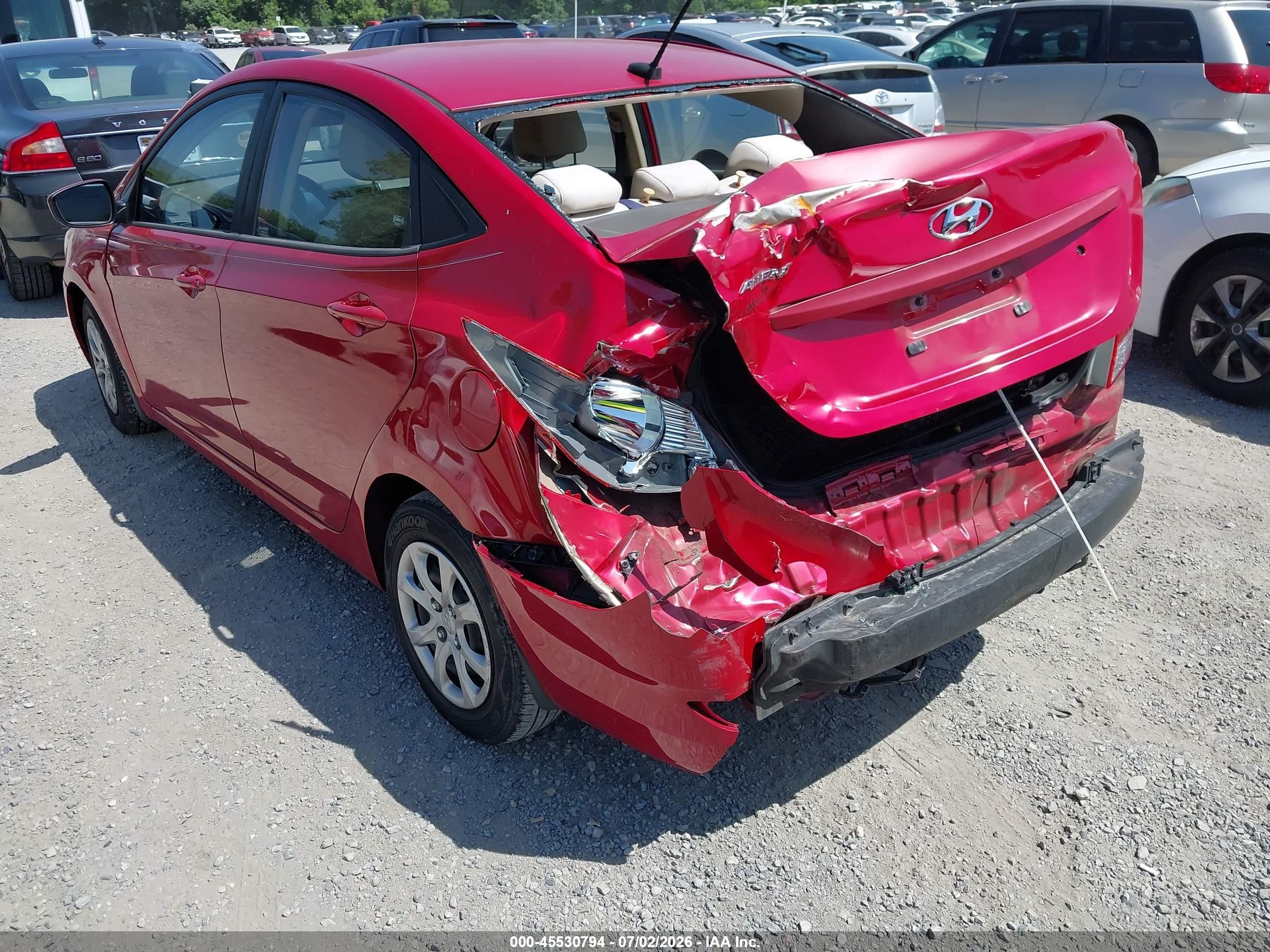 2013 Hyundai Accent Gls Red vin: KMHCT4AE8DU355188