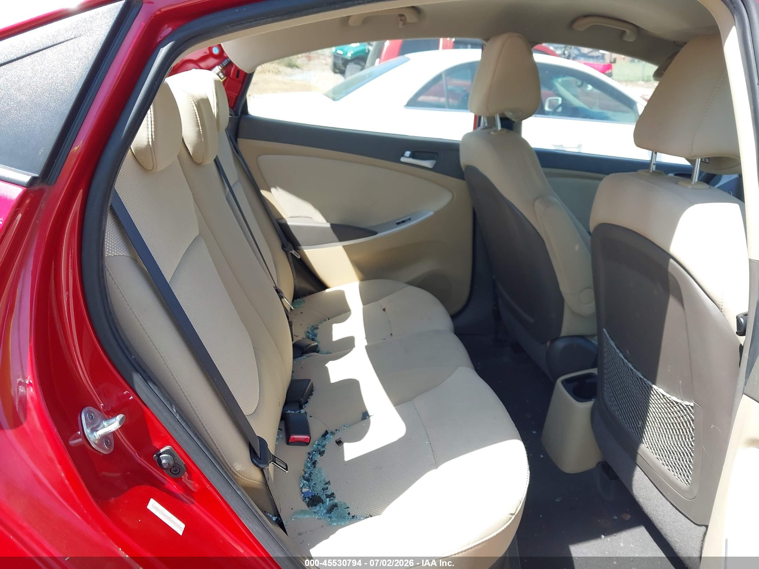 2013 Hyundai Accent Gls Red vin: KMHCT4AE8DU355188