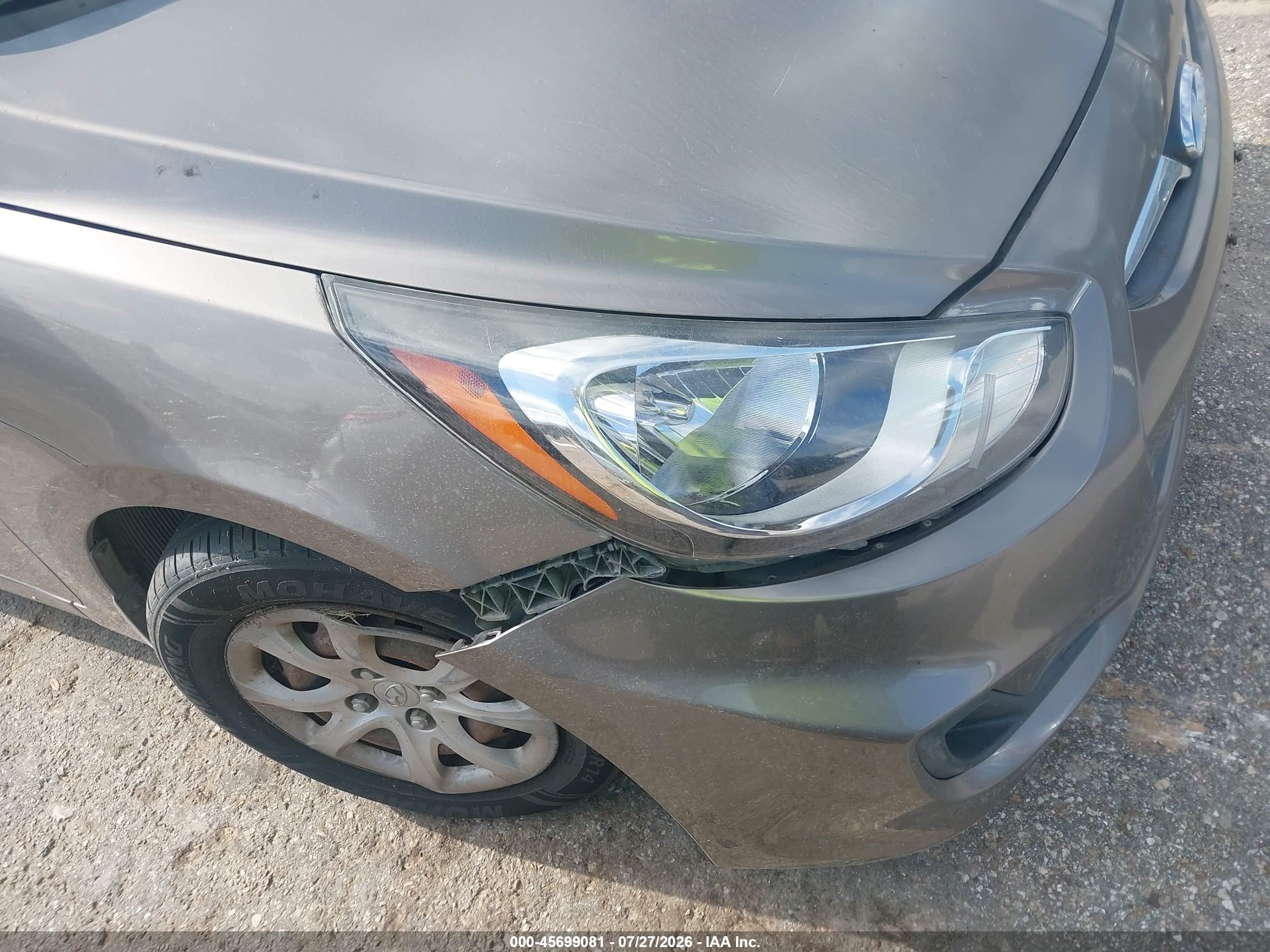 2013 Hyundai Accent Gls Tan vin: KMHCT4AE8DU420363