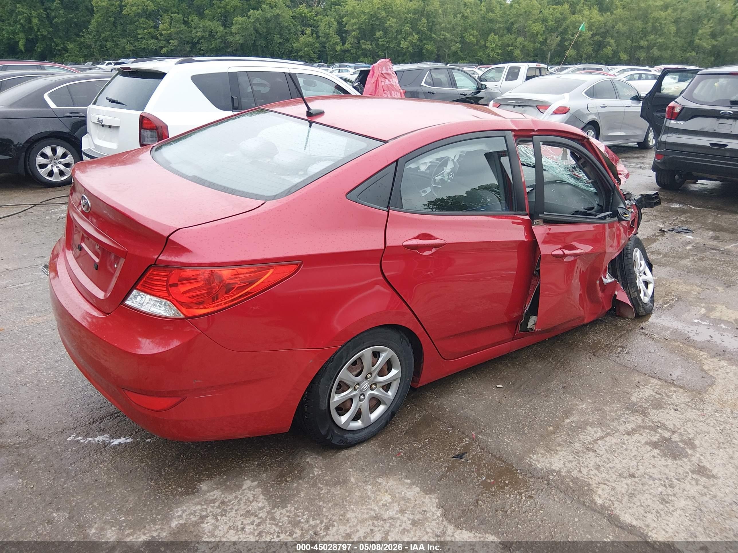 2014 Hyundai Accent Gls Красный vin: KMHCT4AE8EU586884