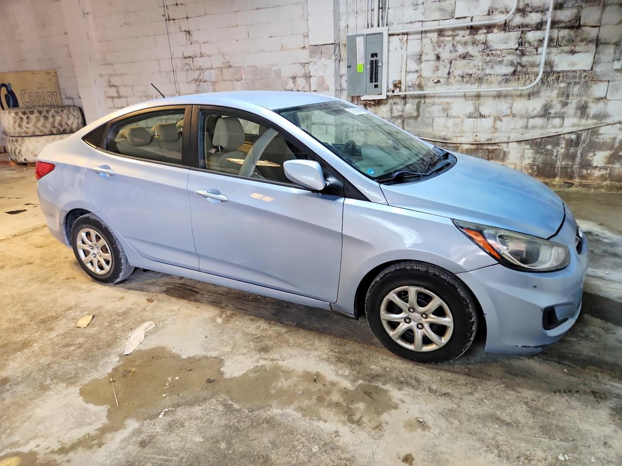 2014 Hyundai Accent Gls Blue vin: KMHCT4AE8EU660370