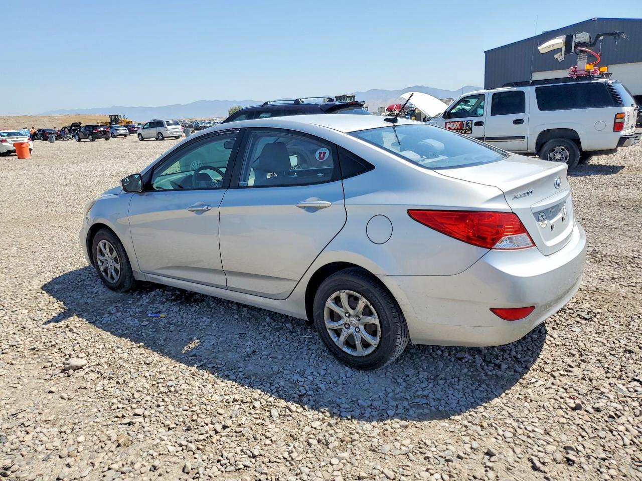 2014 Hyundai Accent Gls Silver vin: KMHCT4AE8EU688038