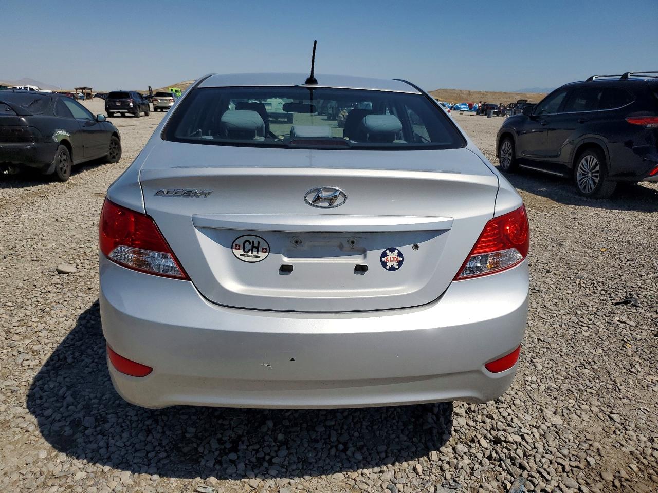 2014 Hyundai Accent Gls Silver vin: KMHCT4AE8EU688038