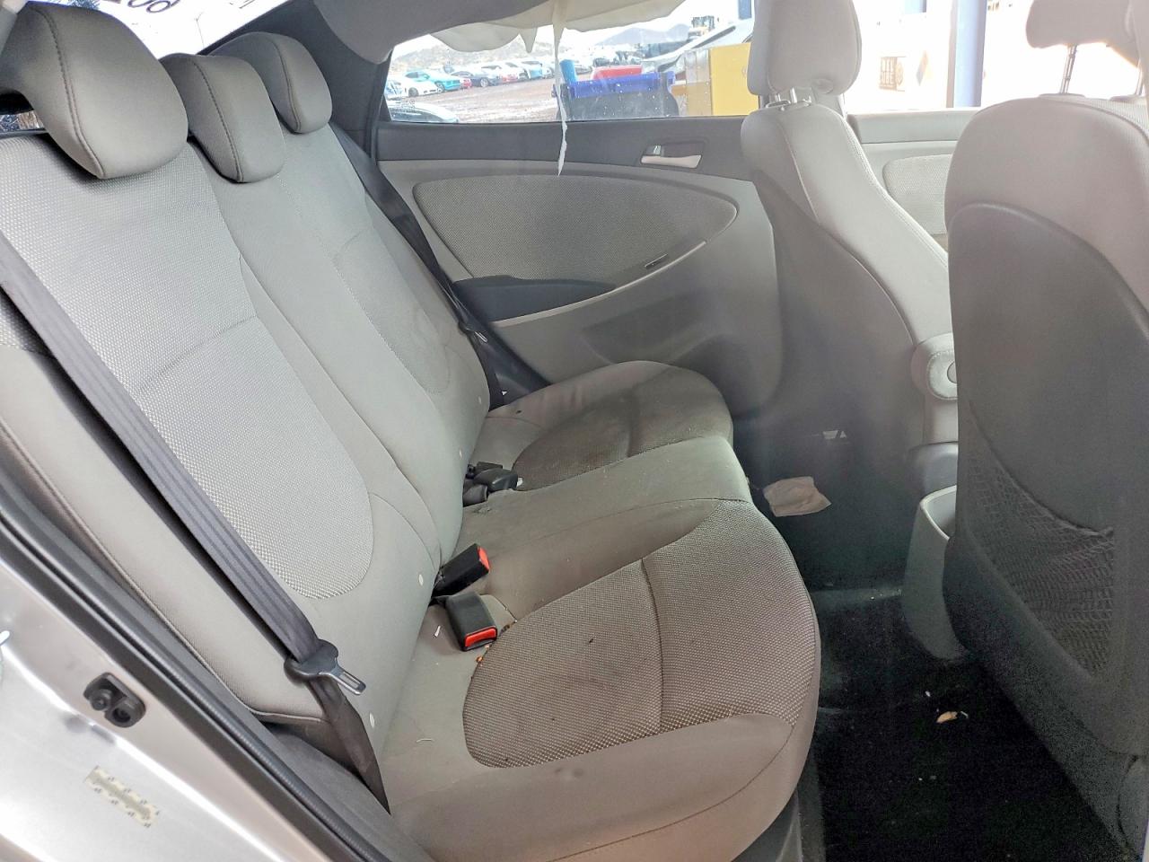 2014 Hyundai Accent Gls Серебряный vin: KMHCT4AE8EU707431