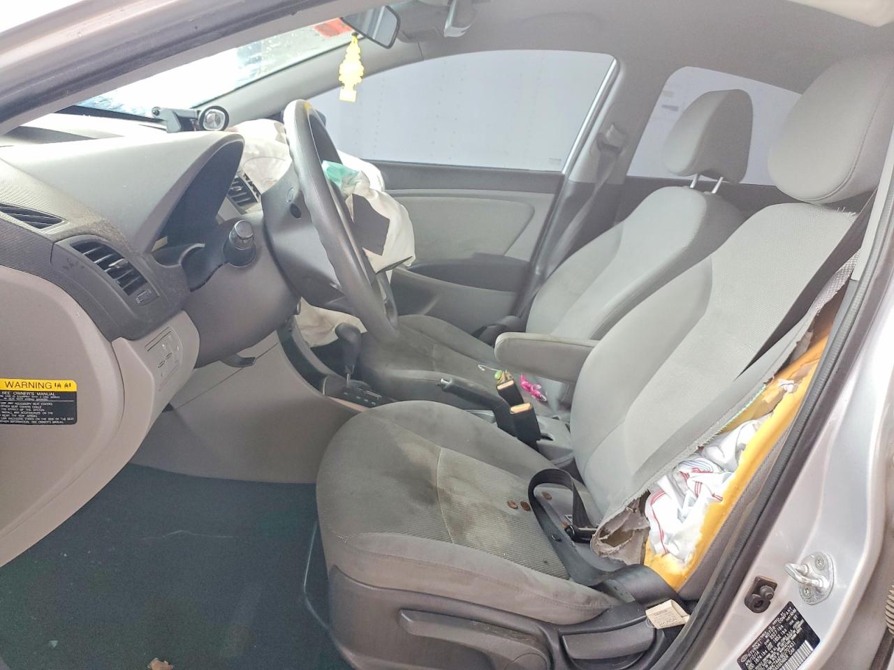 2014 Hyundai Accent Gls Серебряный vin: KMHCT4AE8EU707431
