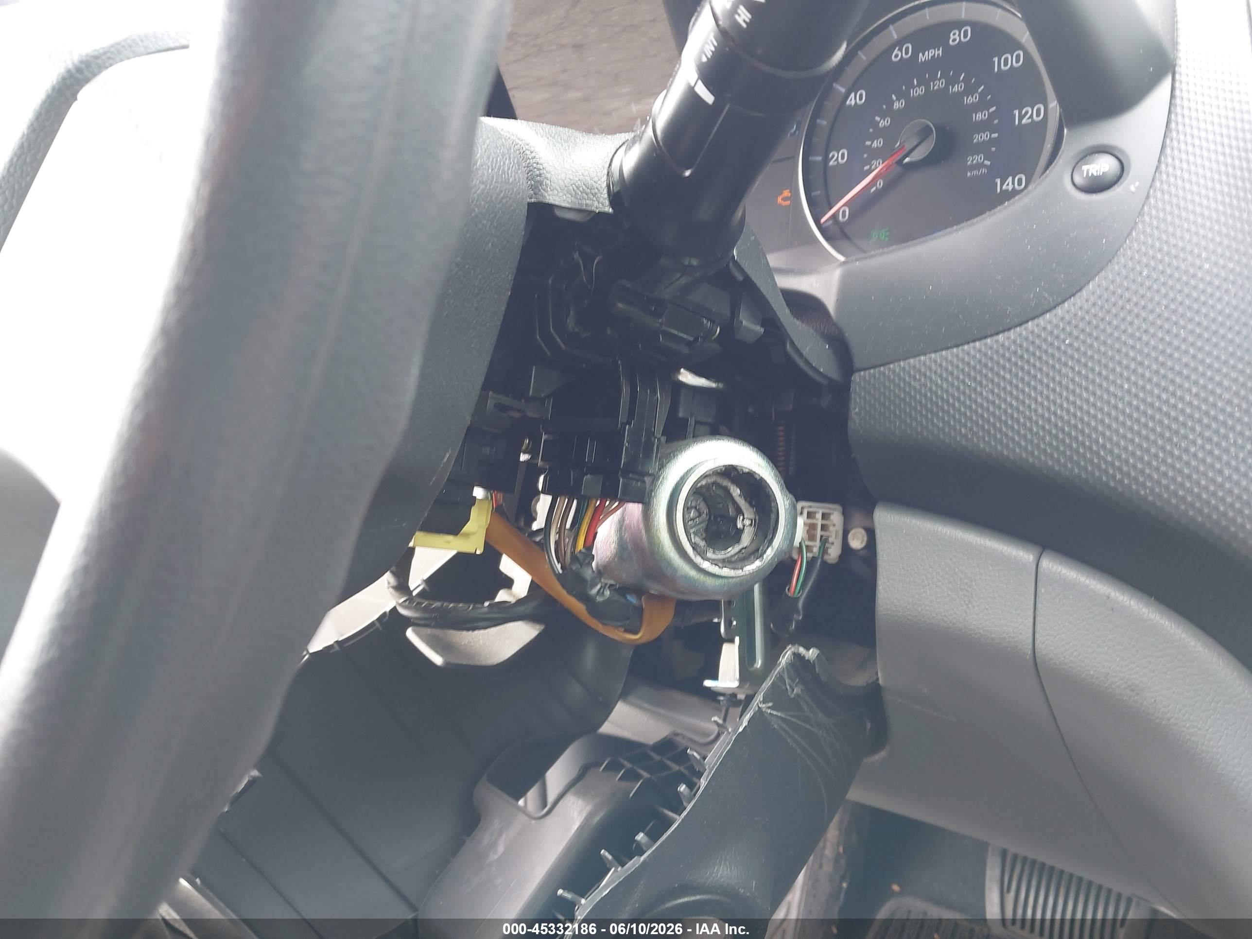 2014 Hyundai Accent Gls Silver vin: KMHCT4AE8EU729395