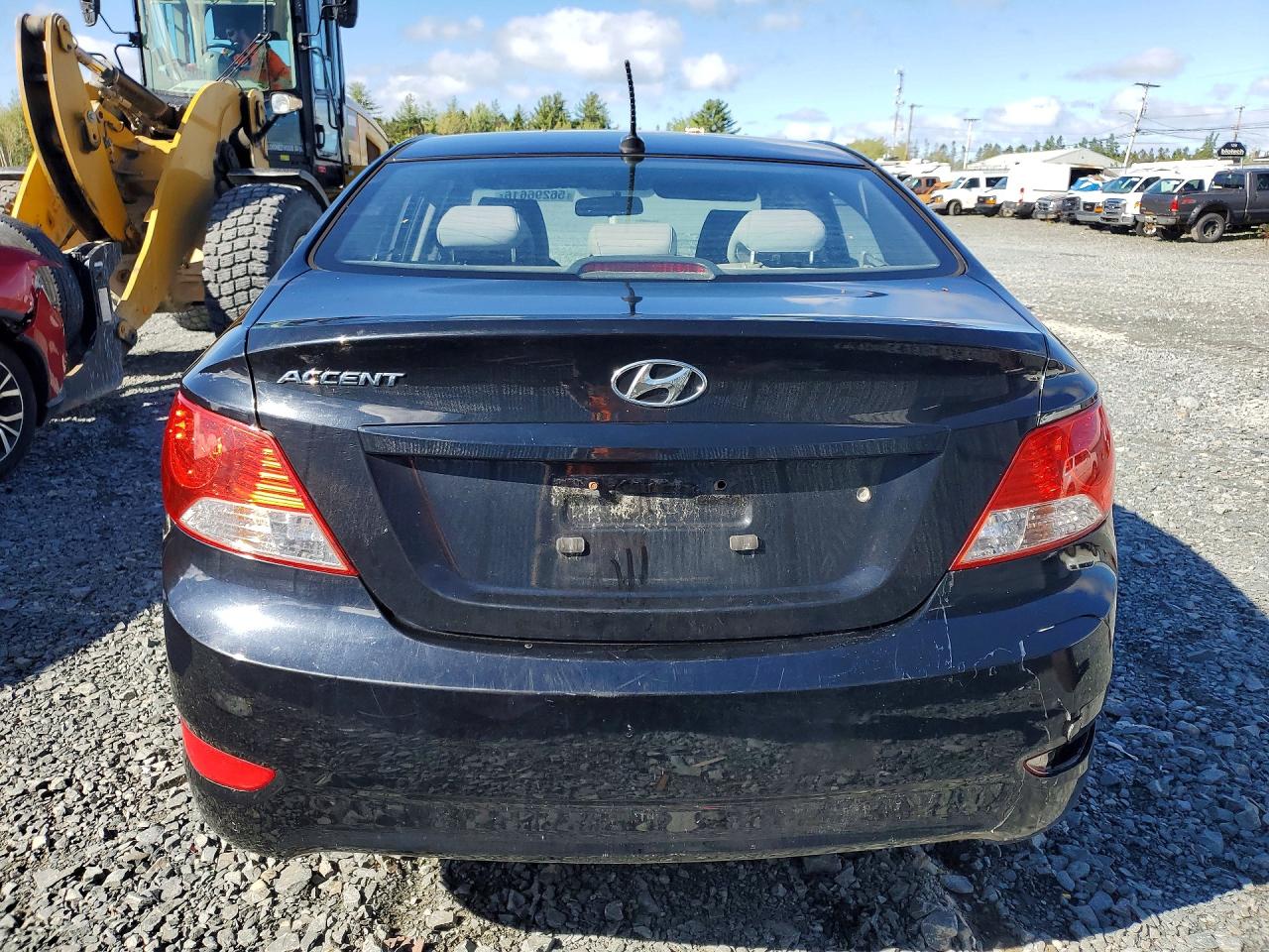2014 Hyundai Accent Gls Black vin: KMHCT4AE8EU762333