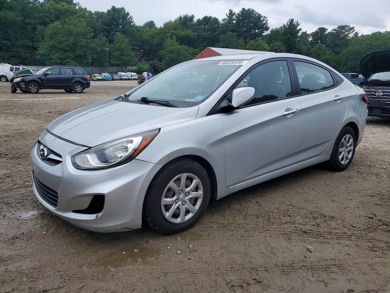 2014 Hyundai Accent Gls Silver vin: KMHCT4AE8EU774286