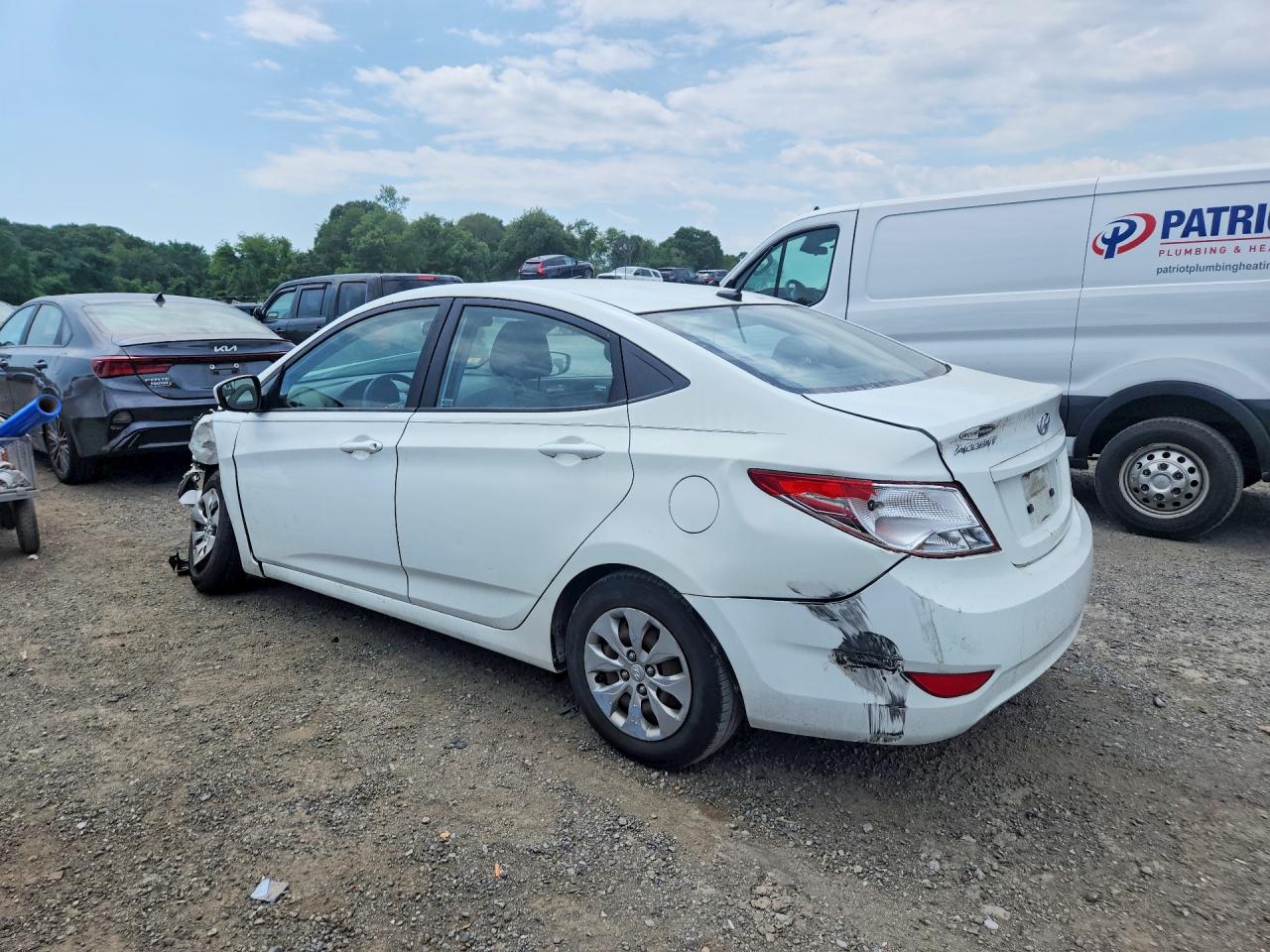 2015 Hyundai Accent Gls White vin: KMHCT4AE8FU797536