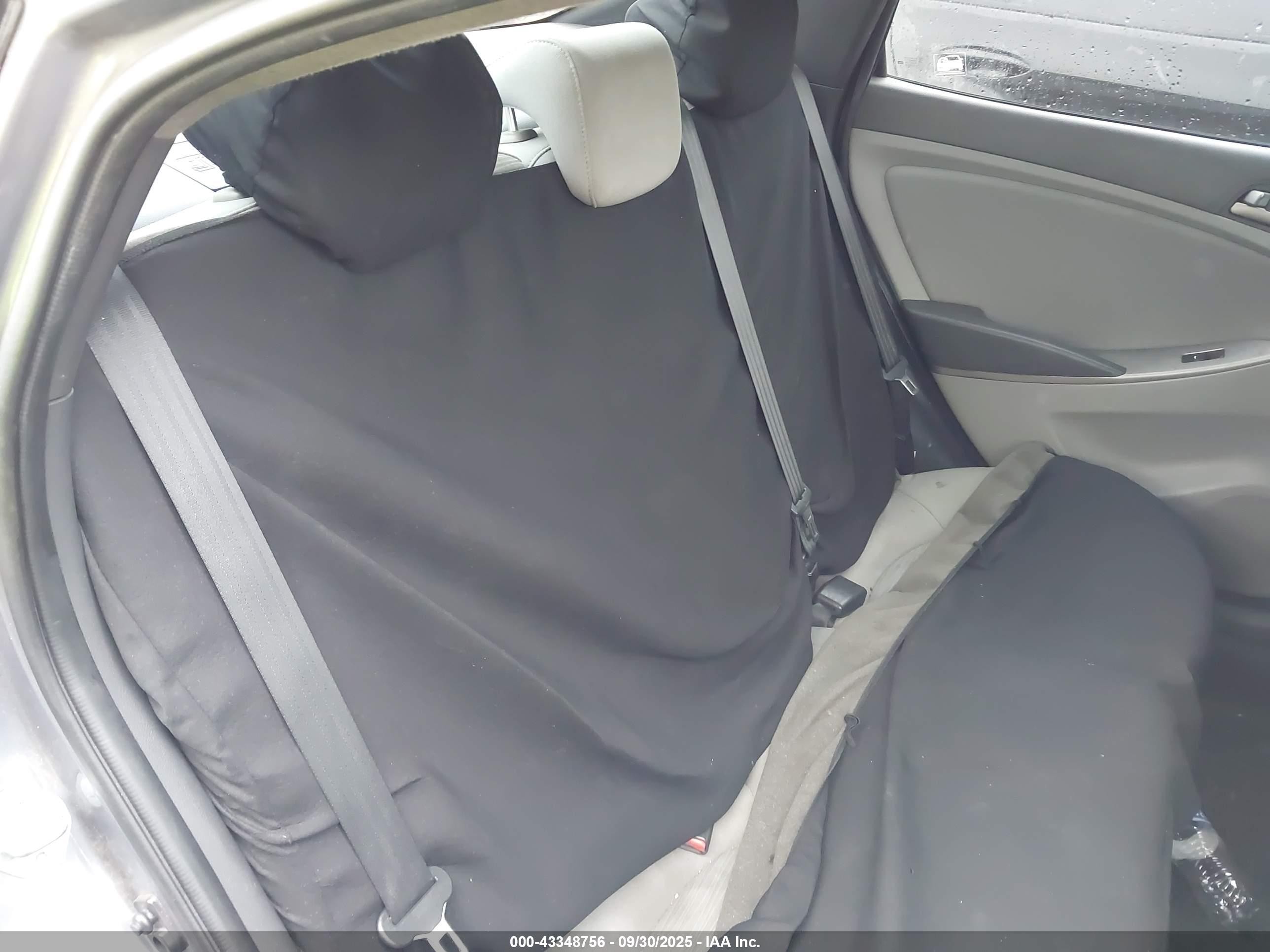 2015 Hyundai Accent Gls Серый vin: KMHCT4AE8FU800872