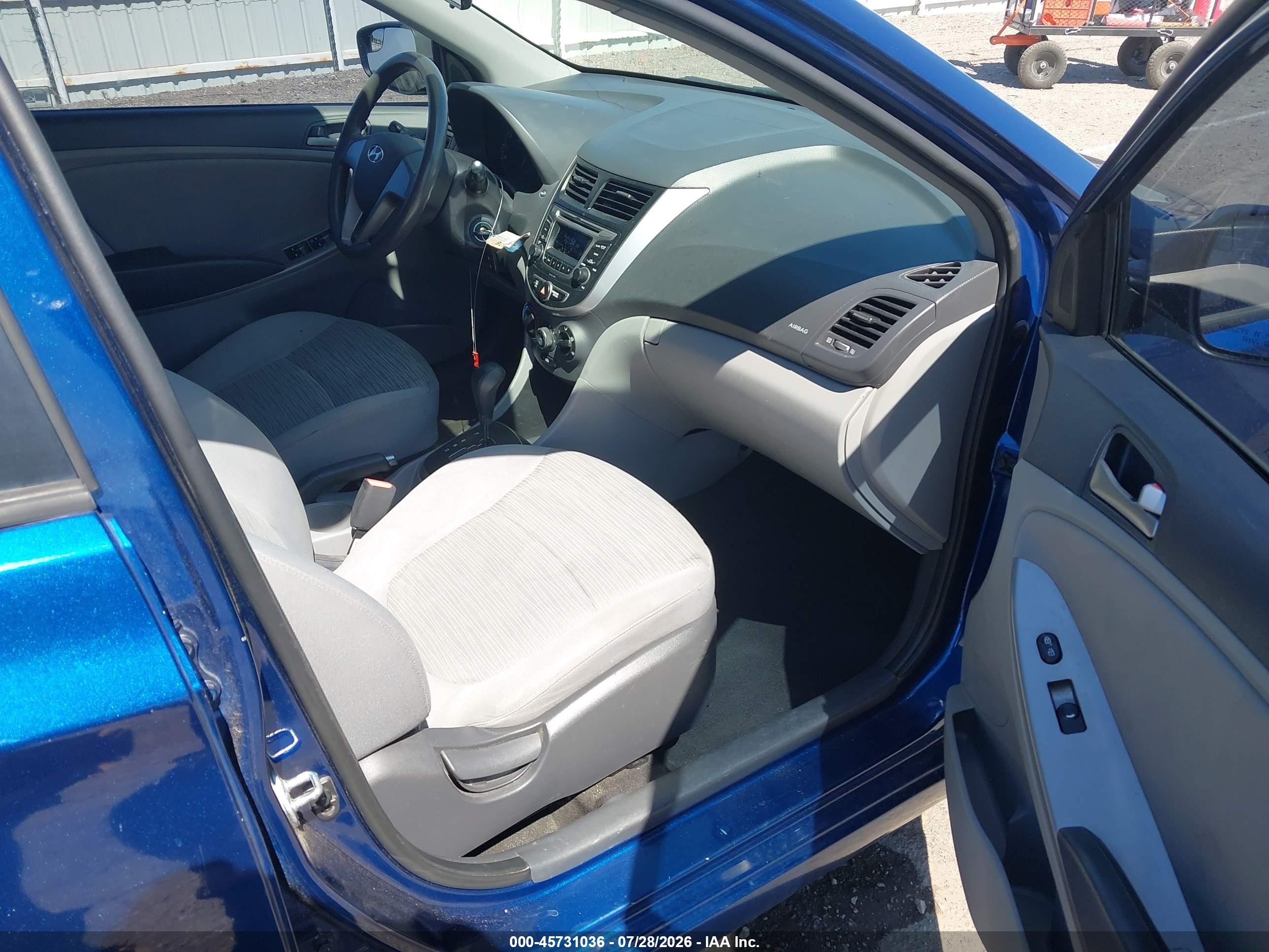 2015 Hyundai Accent Gls Blue vin: KMHCT4AE8FU879122