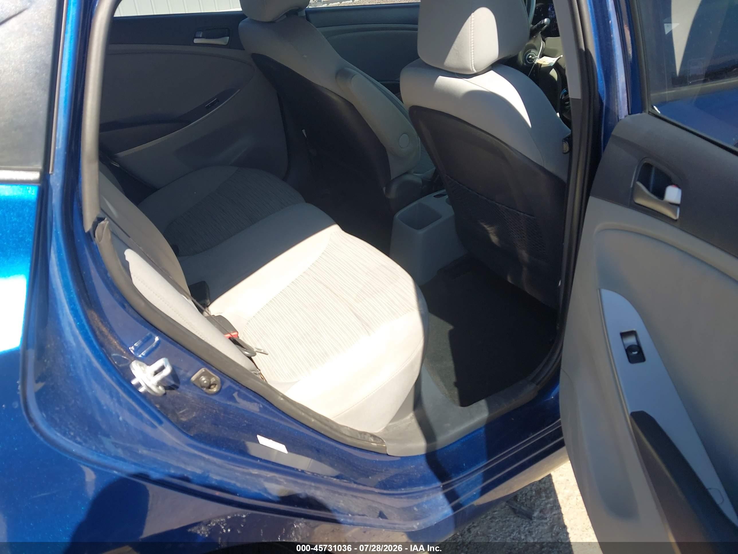 2015 Hyundai Accent Gls Blue vin: KMHCT4AE8FU879122