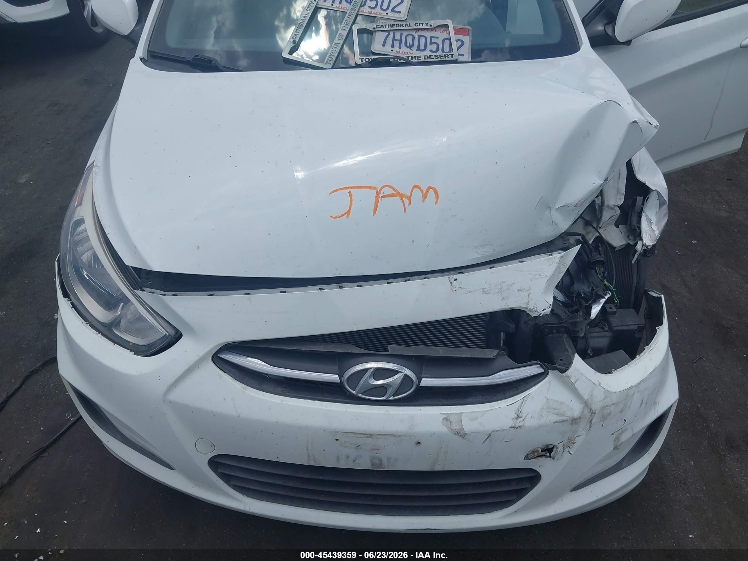 2015 Hyundai Accent Gls White vin: KMHCT4AE8FU881923