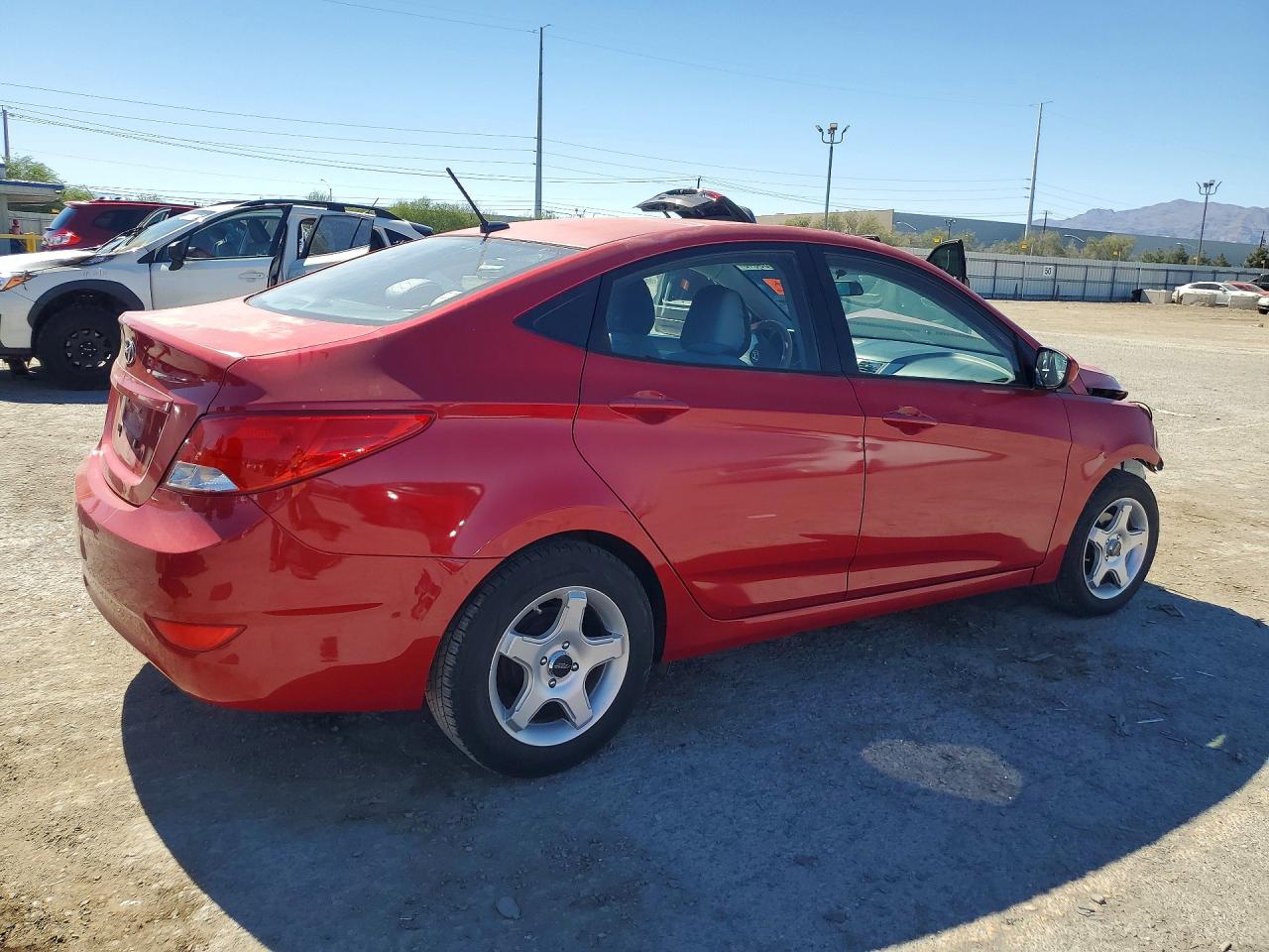 2015 Hyundai Accent Gls Red vin: KMHCT4AE8FU886958