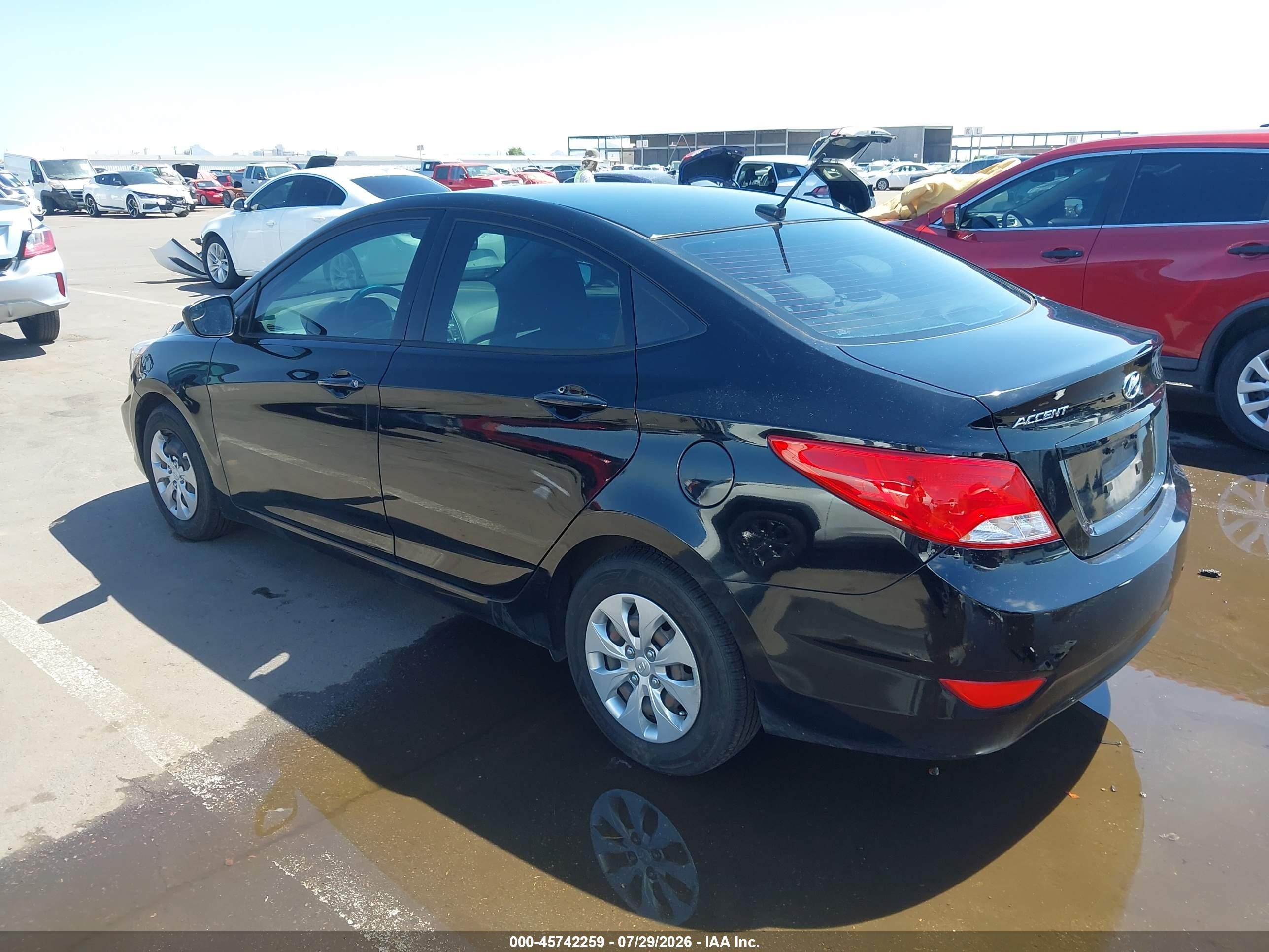 2015 Hyundai Accent Gls Черный vin: KMHCT4AE8FU926777