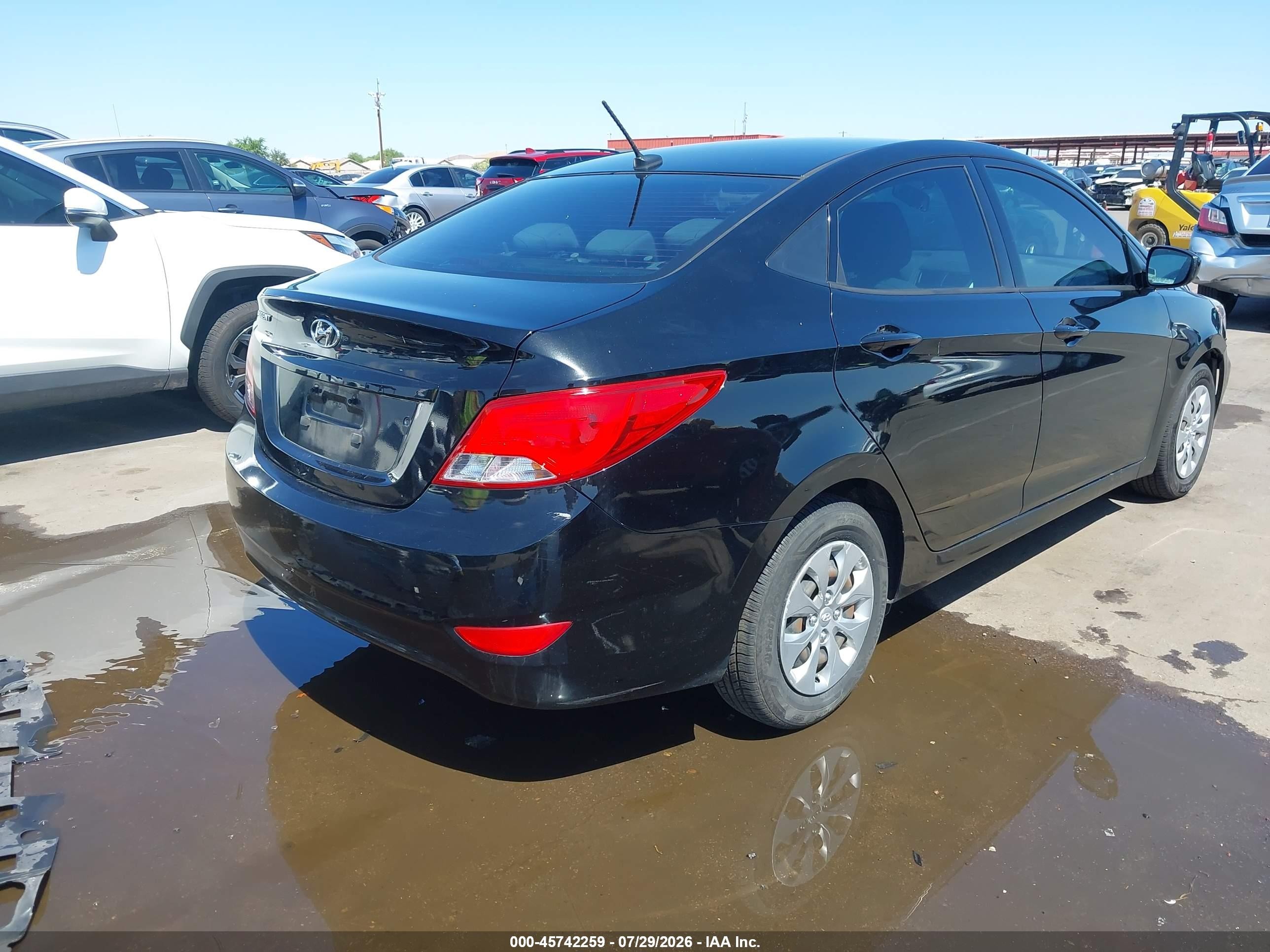 2015 Hyundai Accent Gls Черный vin: KMHCT4AE8FU926777