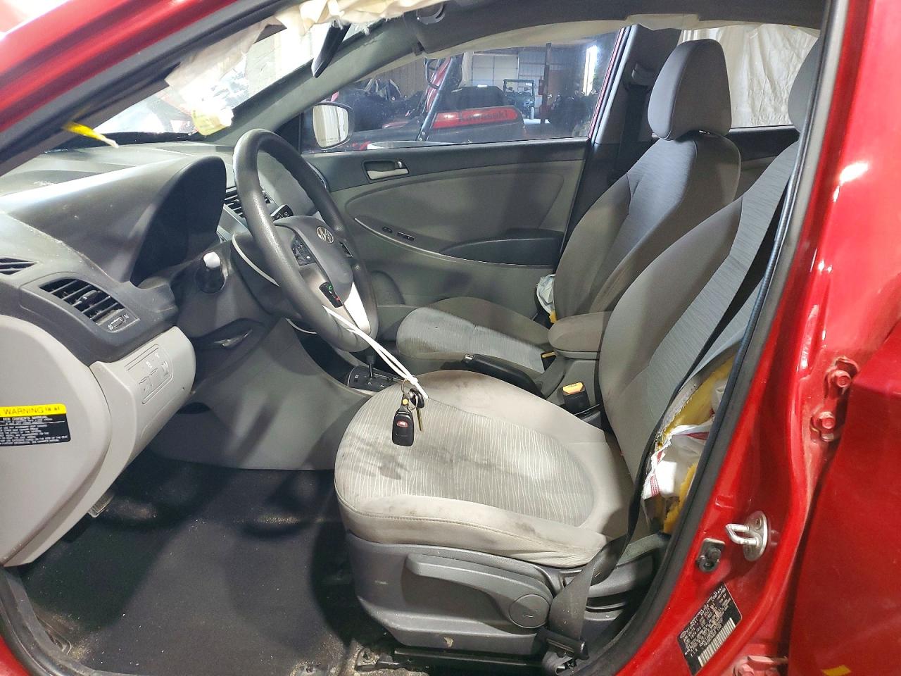 2015 Hyundai Accent Gls Red vin: KMHCT4AE8FU928500