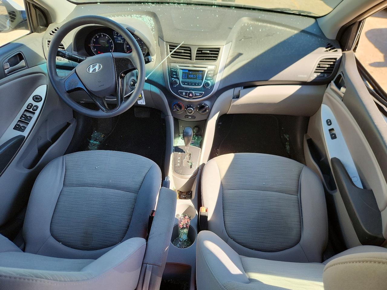 2017 Hyundai Accent Se Серебряный vin: KMHCT4AE8HU219519